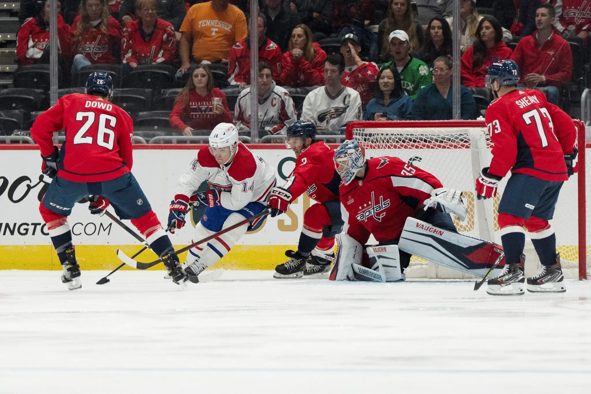 Montreal Canadiens sa stretli v dueli s Washington Capitals.