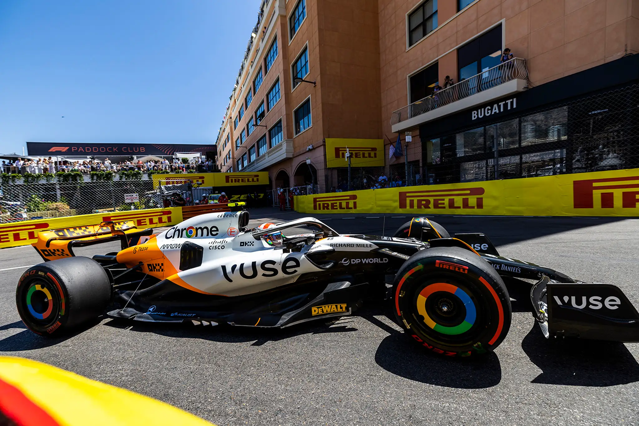 Lando Norris na svojom monoposte v Monaku