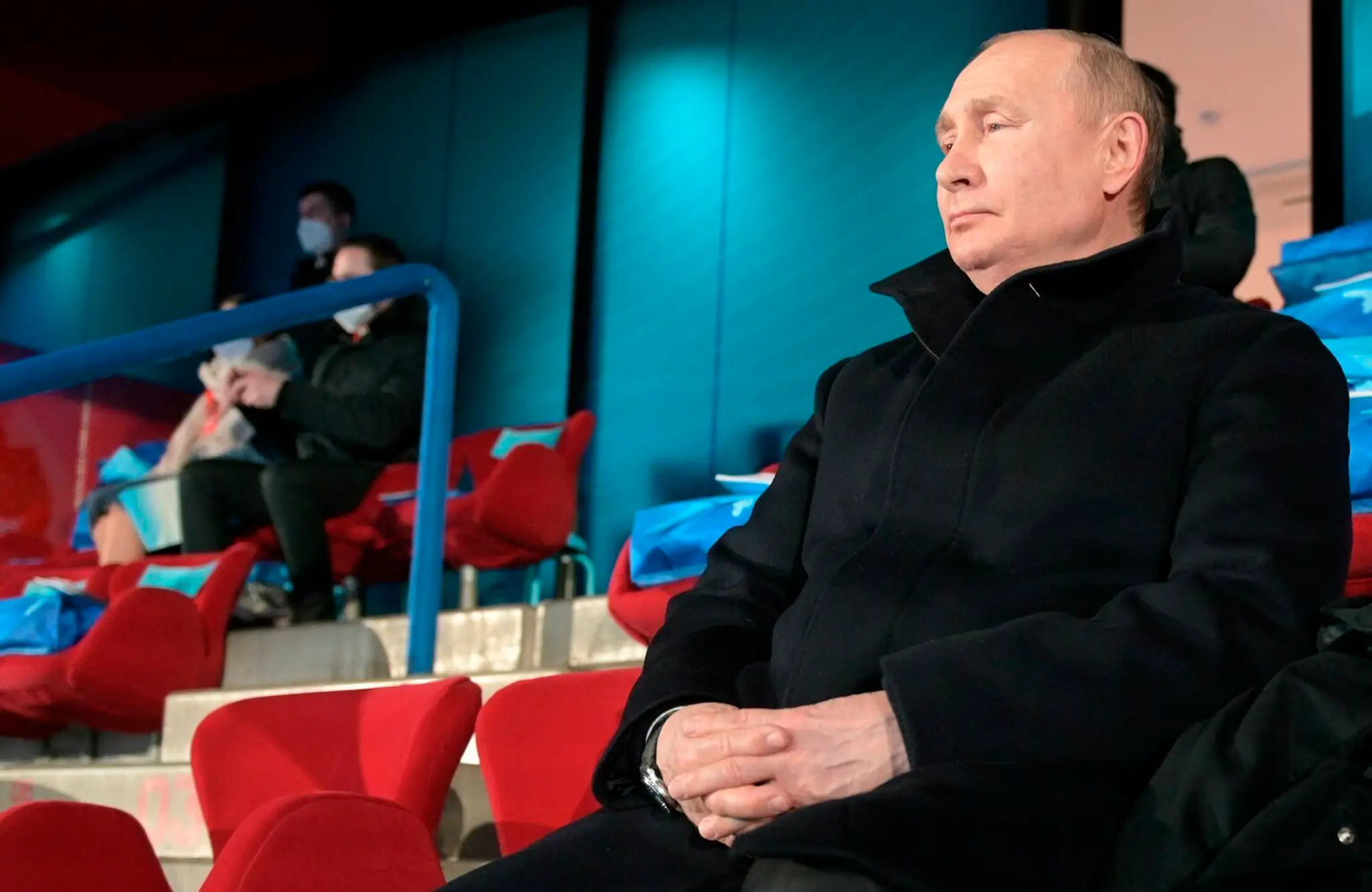 Ruský prezident Vladimir Putin počas otváracieho ceremoniálu ZOH 2022.