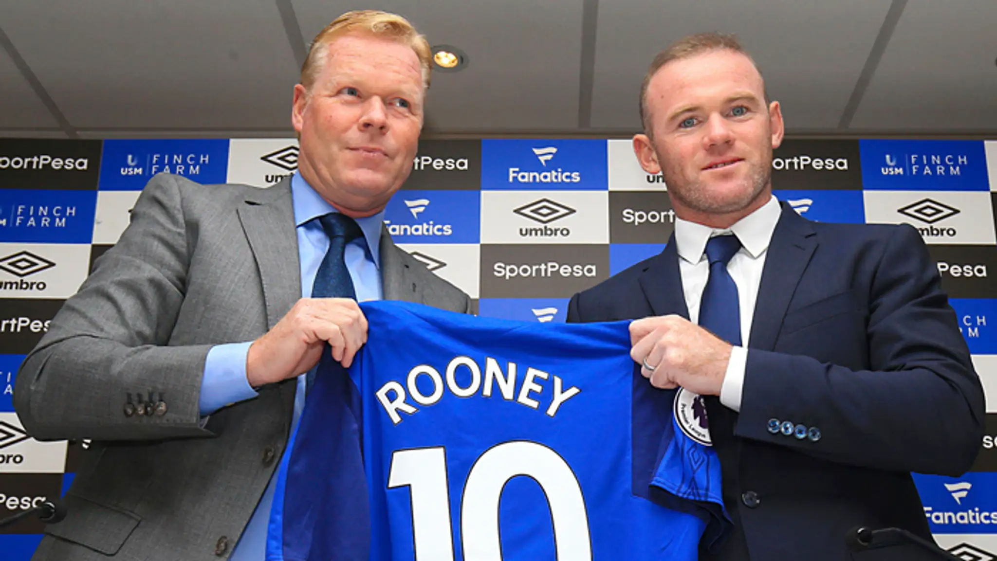 Tréner Evertonu Ronald Koeman a Wayne Rooney.