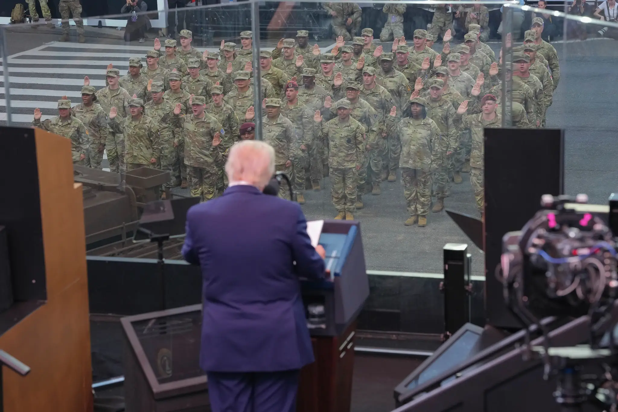 Trumpova vojenská prehliadka a protesty