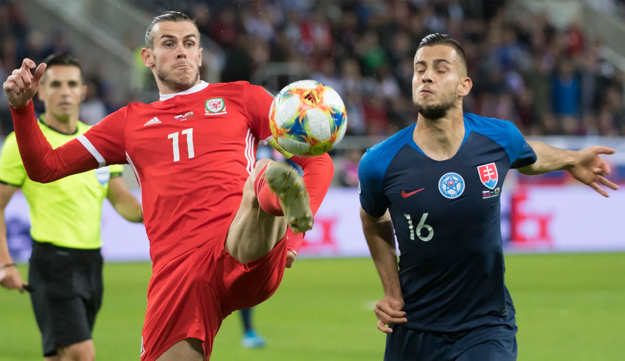 Radosť Slovákov po góle v kvalifikácii EURO 2020 proti Walesu.