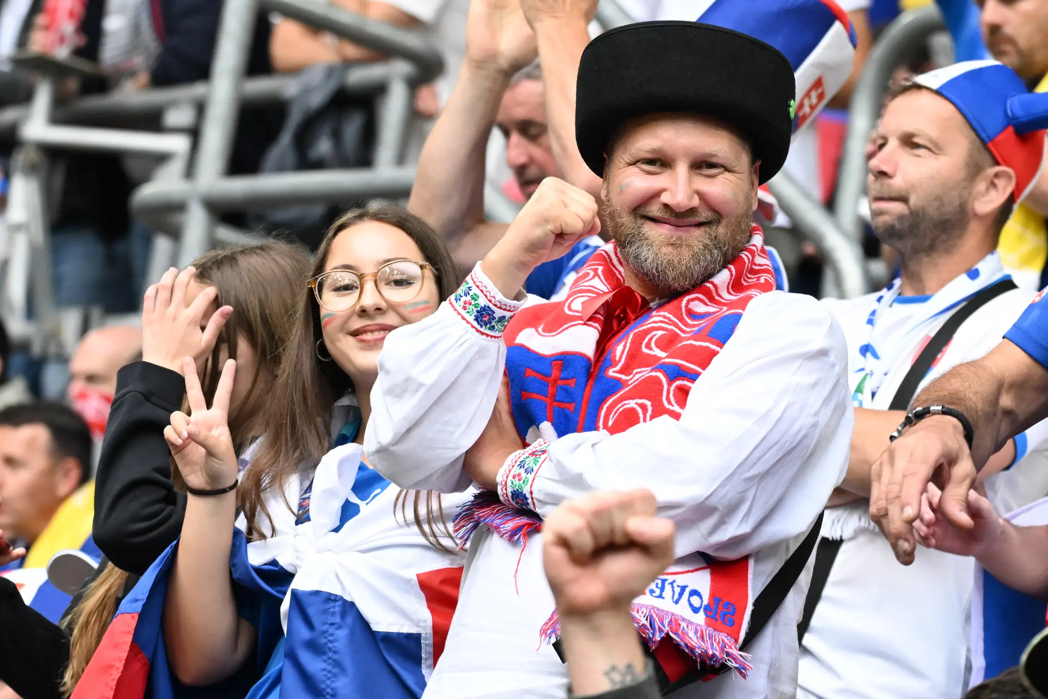 Slovenskí fanúšikovia na zápase s Ukrajinou