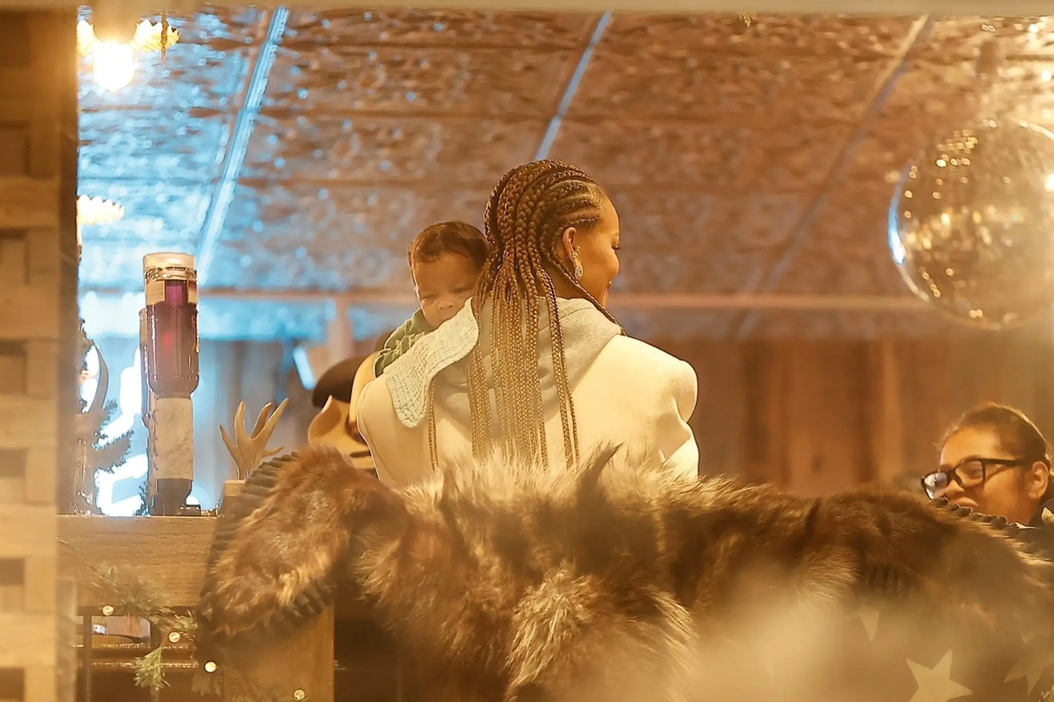 Rihanna s rodinou v Aspene