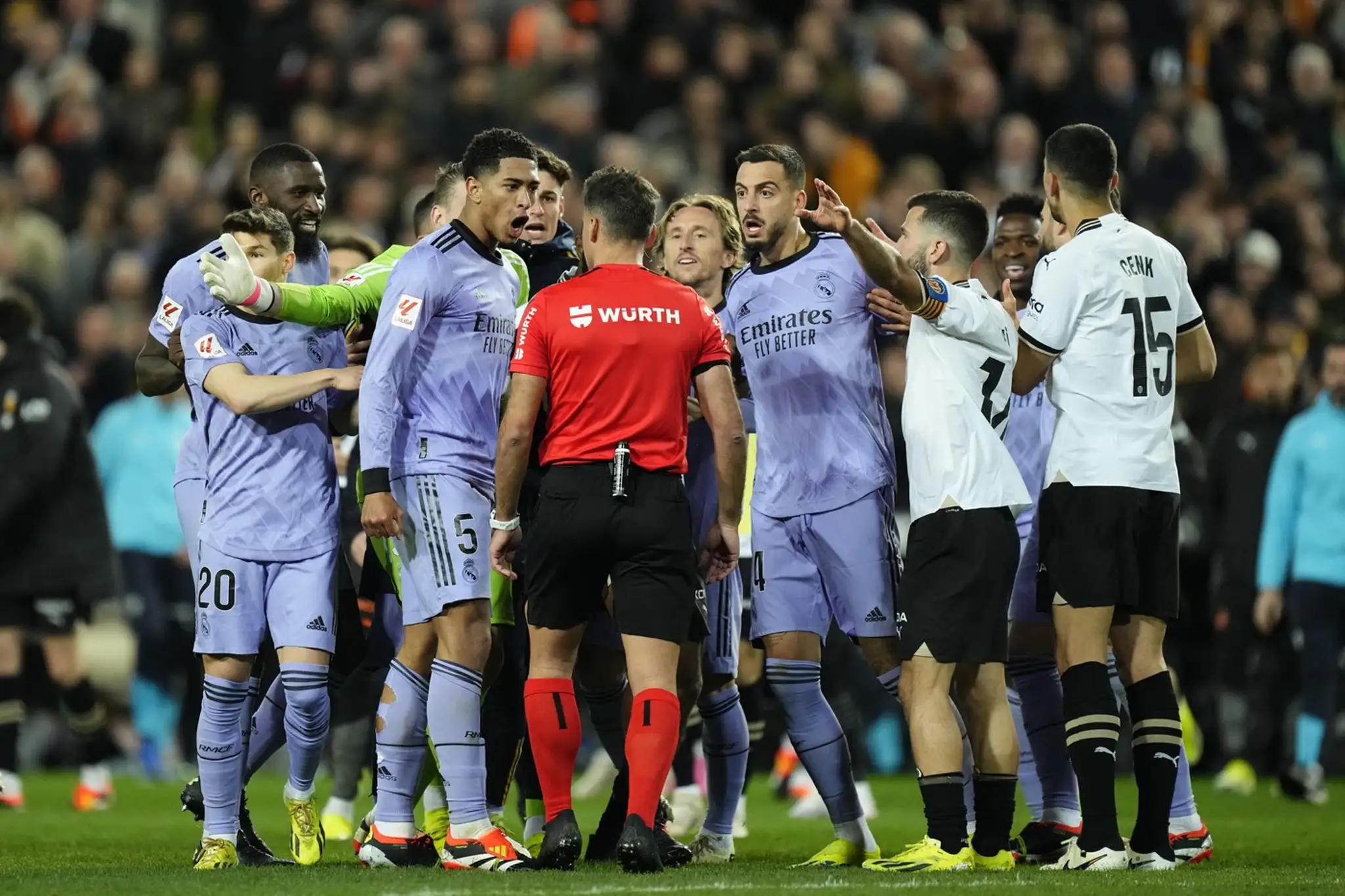Real Madrid hlavnému arbitrovi tak skoro na meno zrejme nepríde.