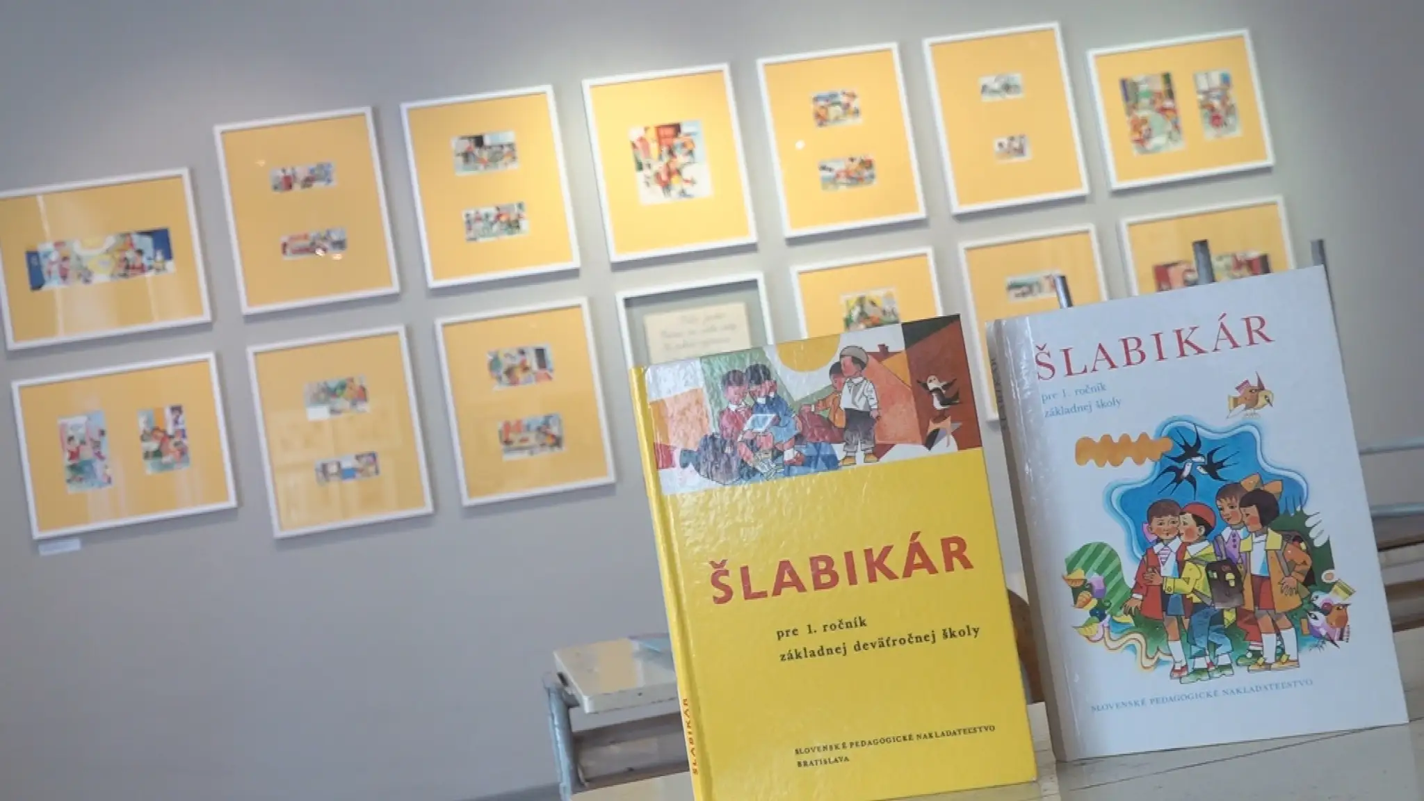 V Trenčíne otvorili výstavu ilustrácií výtvarníka Ferdinanda Hložníka