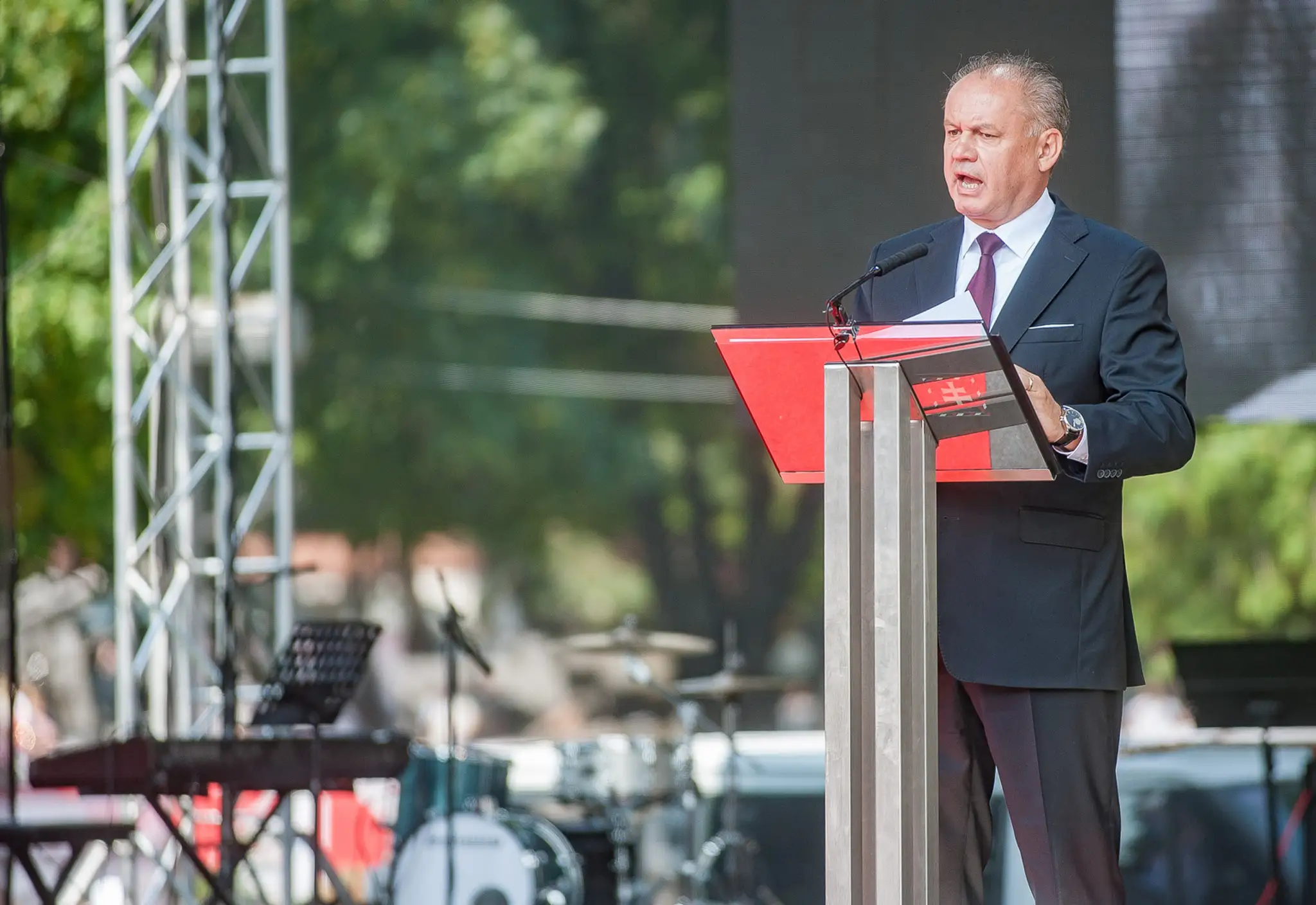 Prezident SR Andrej Kiska počas prejavu na slávnostnom zhromaždení.
