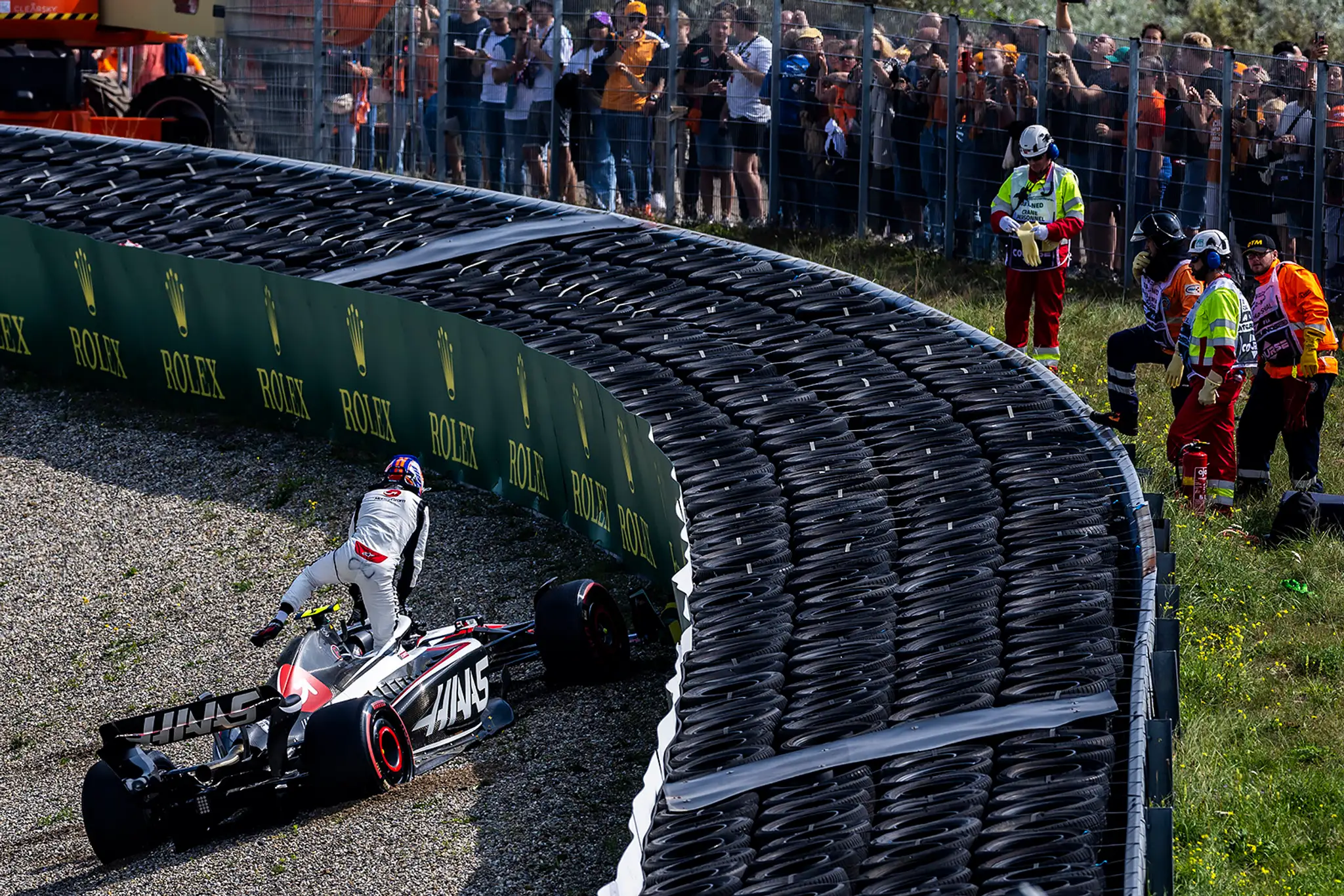 Nico Hülkenberg v piatok nemal svoj deň.