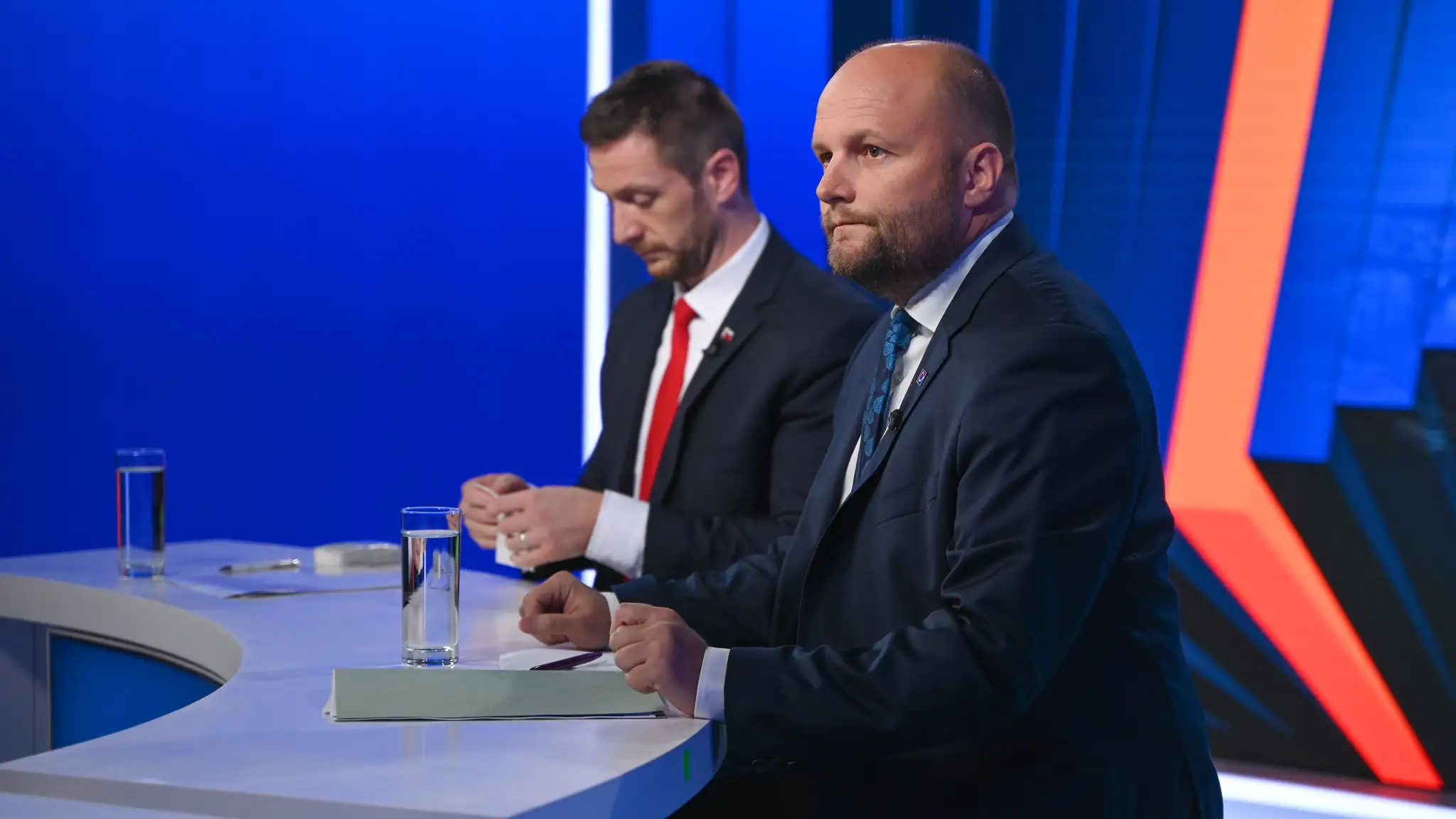 Milan Uhrík a Jaroslav Naď v relácii Na telo
