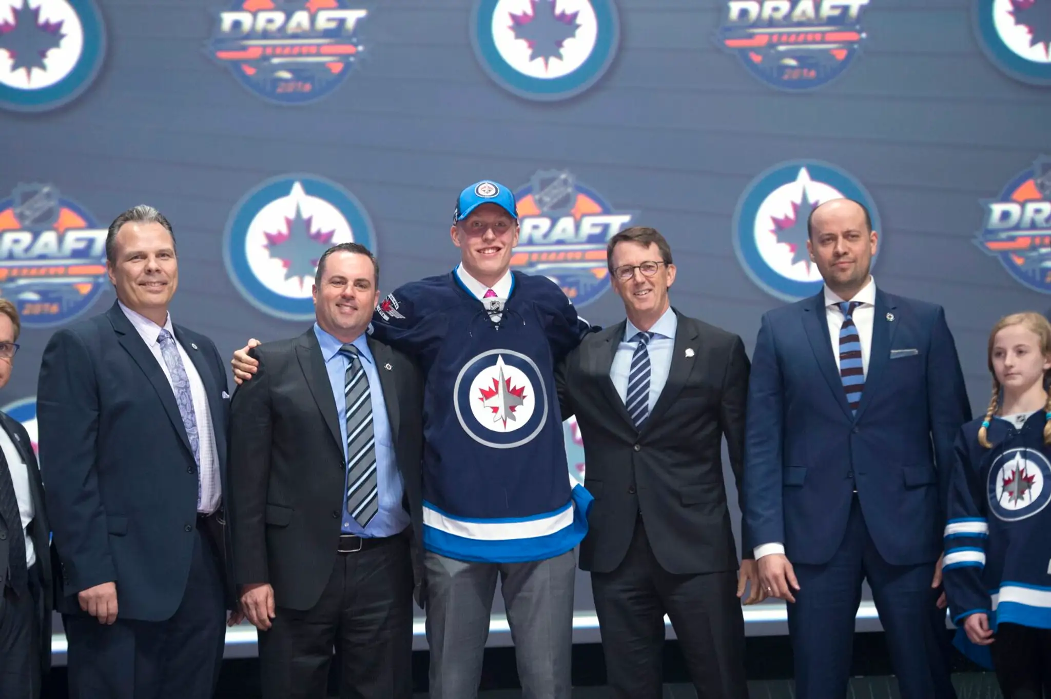 Fína Patricka Laineho si ako druhú voľbu NHL draftu 2016 vybral Winnipeg.
