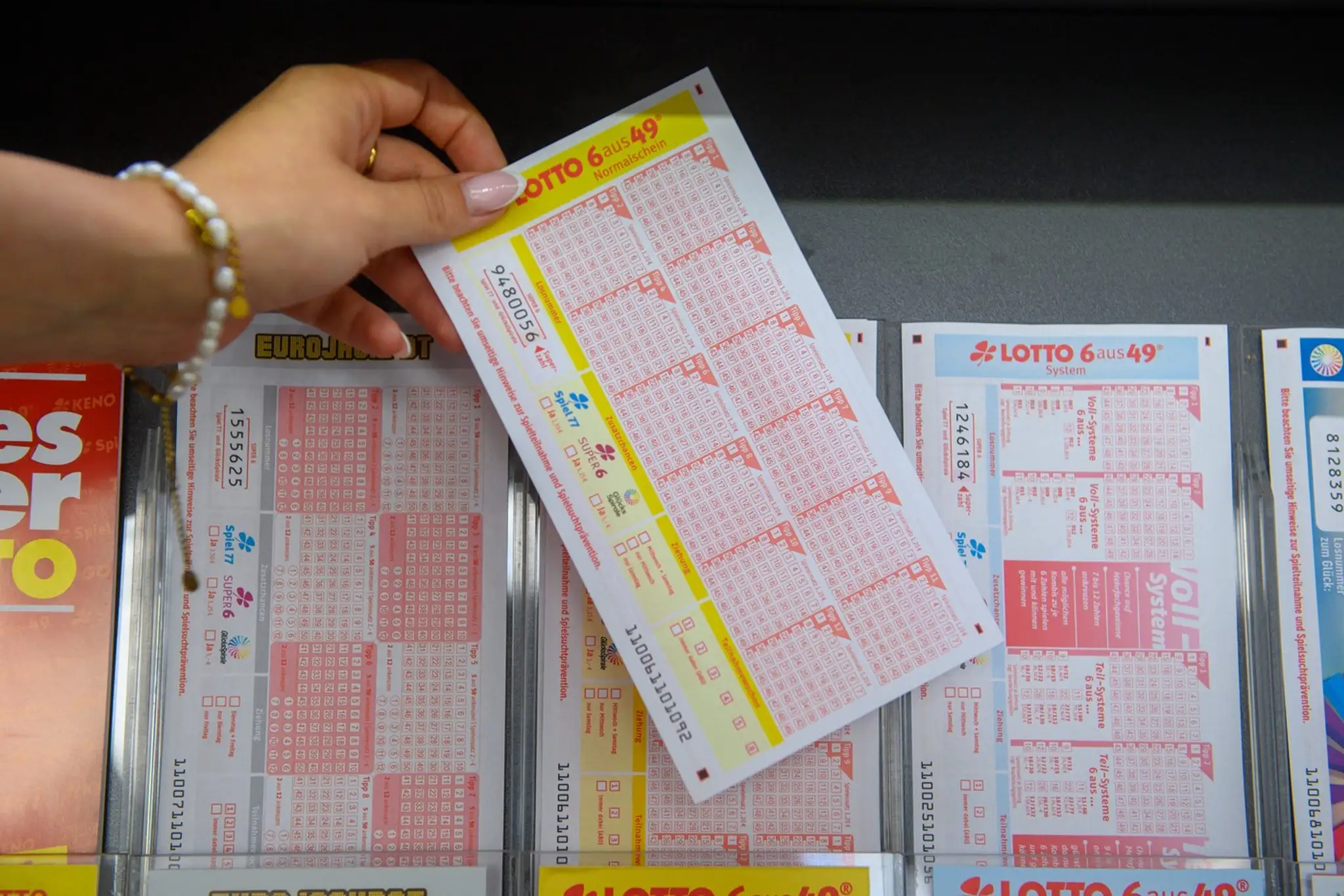 Žreb, jackpot, žrebovanie, lotto.