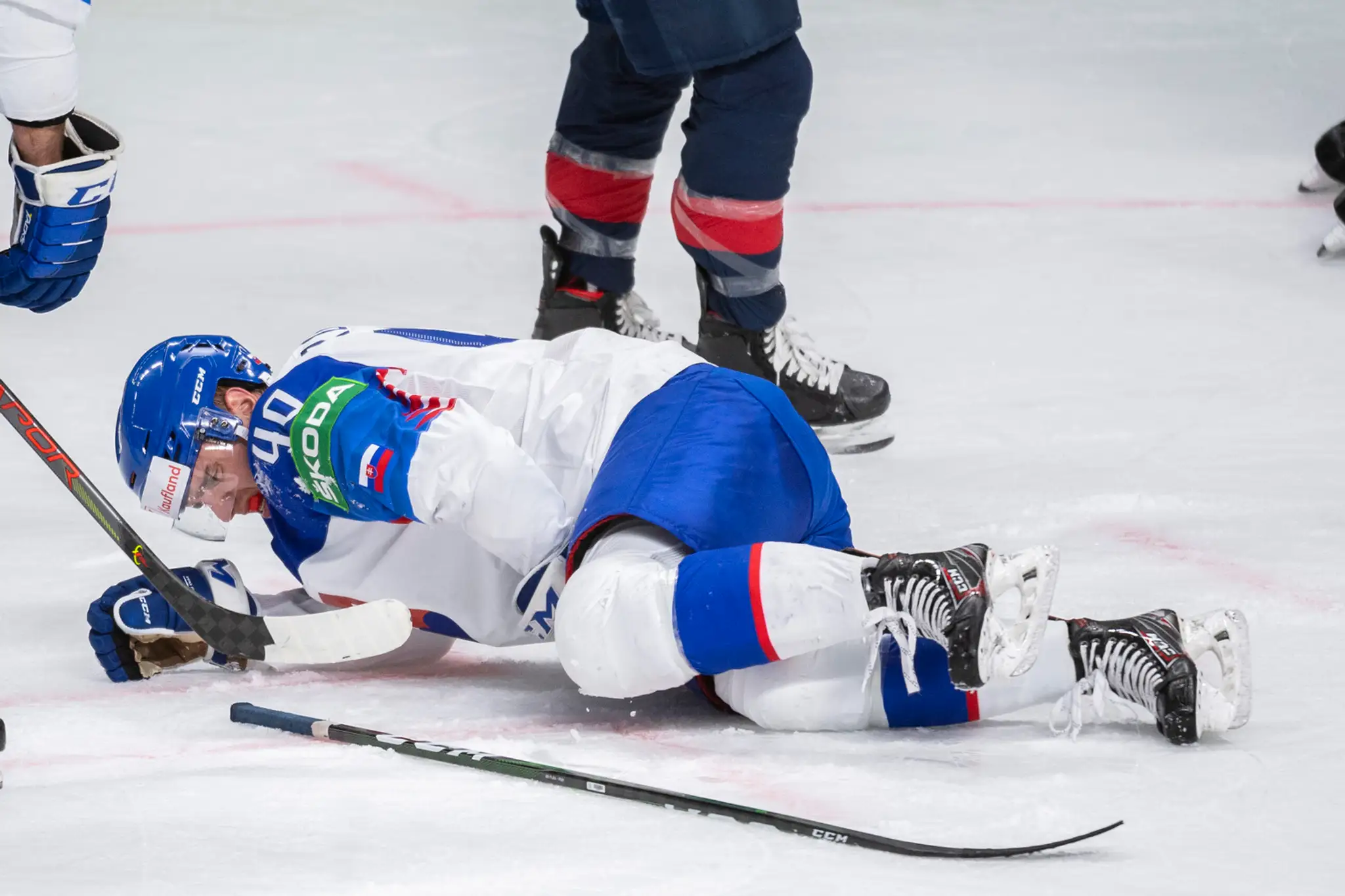 Brankár Cal Petersen (USA) vo štvrťfinále MS 2021 proti Slovensku.