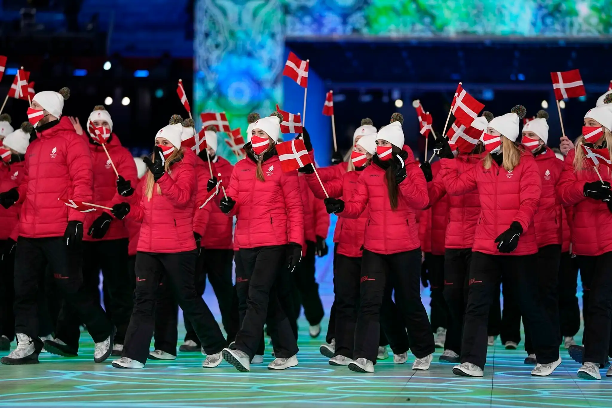 Početná dánska výprava športovcov na otváracom ceremoniáli ZOH 2022.