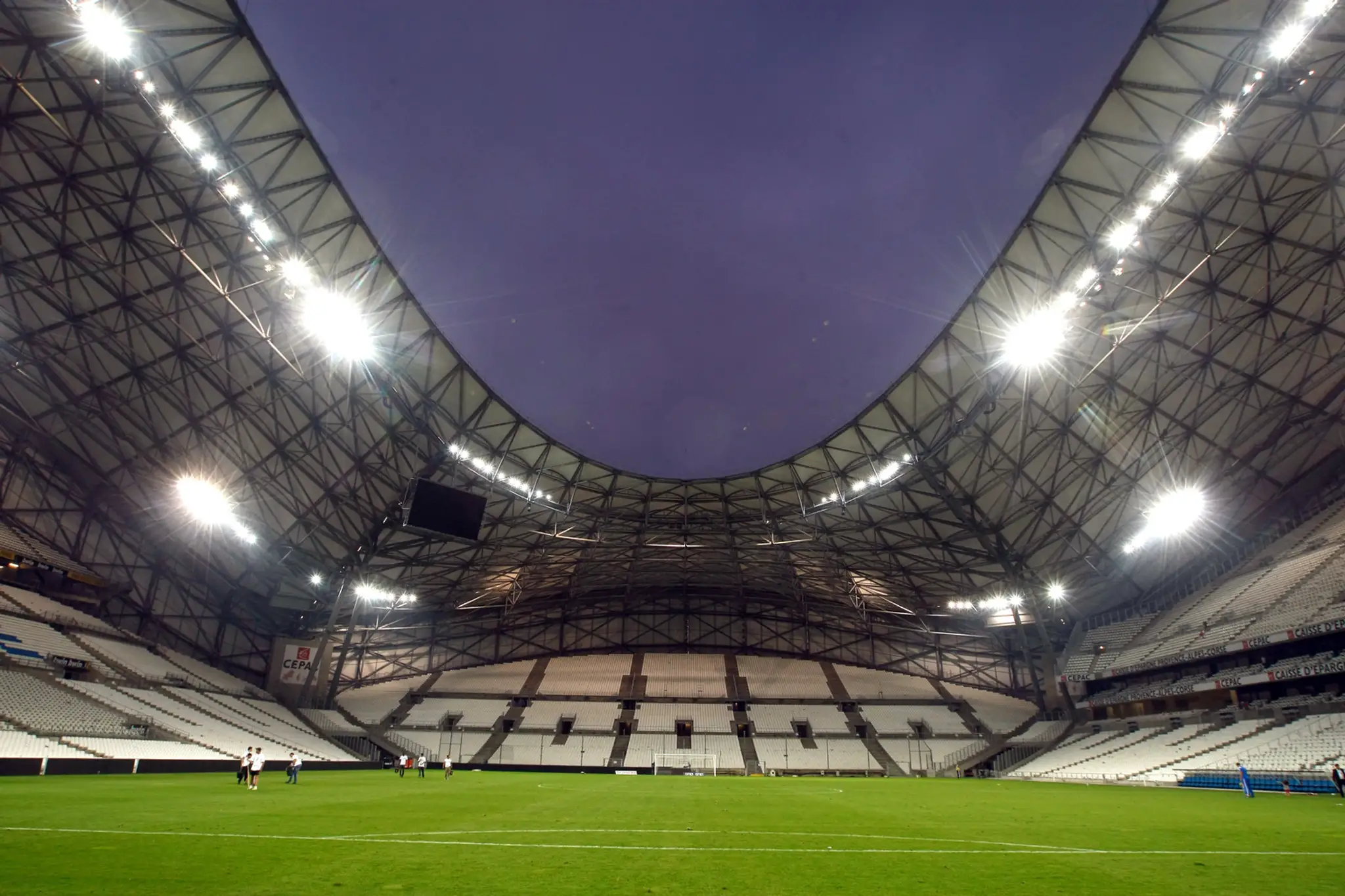 Na archívnej snímke štadión Stade Vélodrome vo francúzskom Marseille.