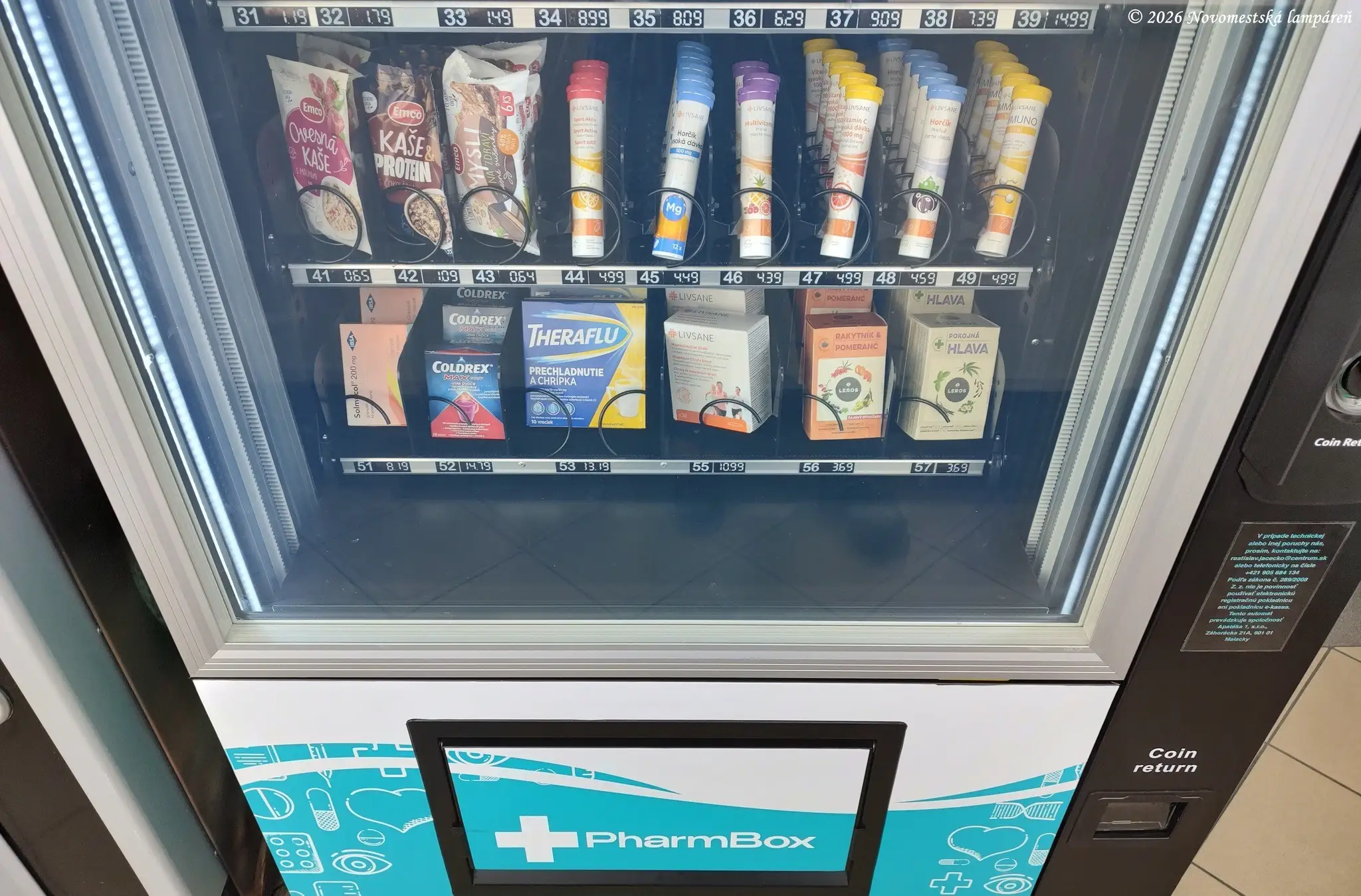 V Novom Meste nad Váhom pribudol automat na lieky.
