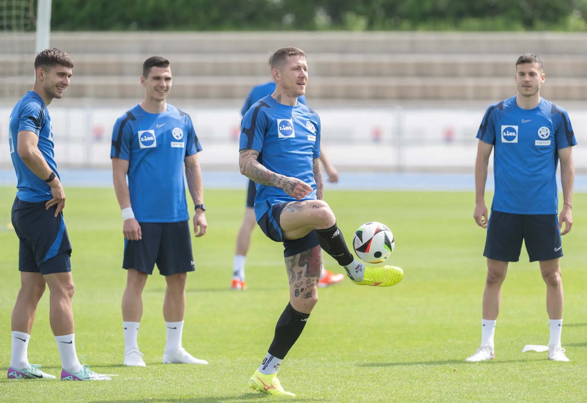Sprava László Bénes, Juraj Kucka, Ľubomír Tupta a Dávid Ďuriš počas tréningového kempu slovenskej futbalovej reprezentácie pred ME 2024.