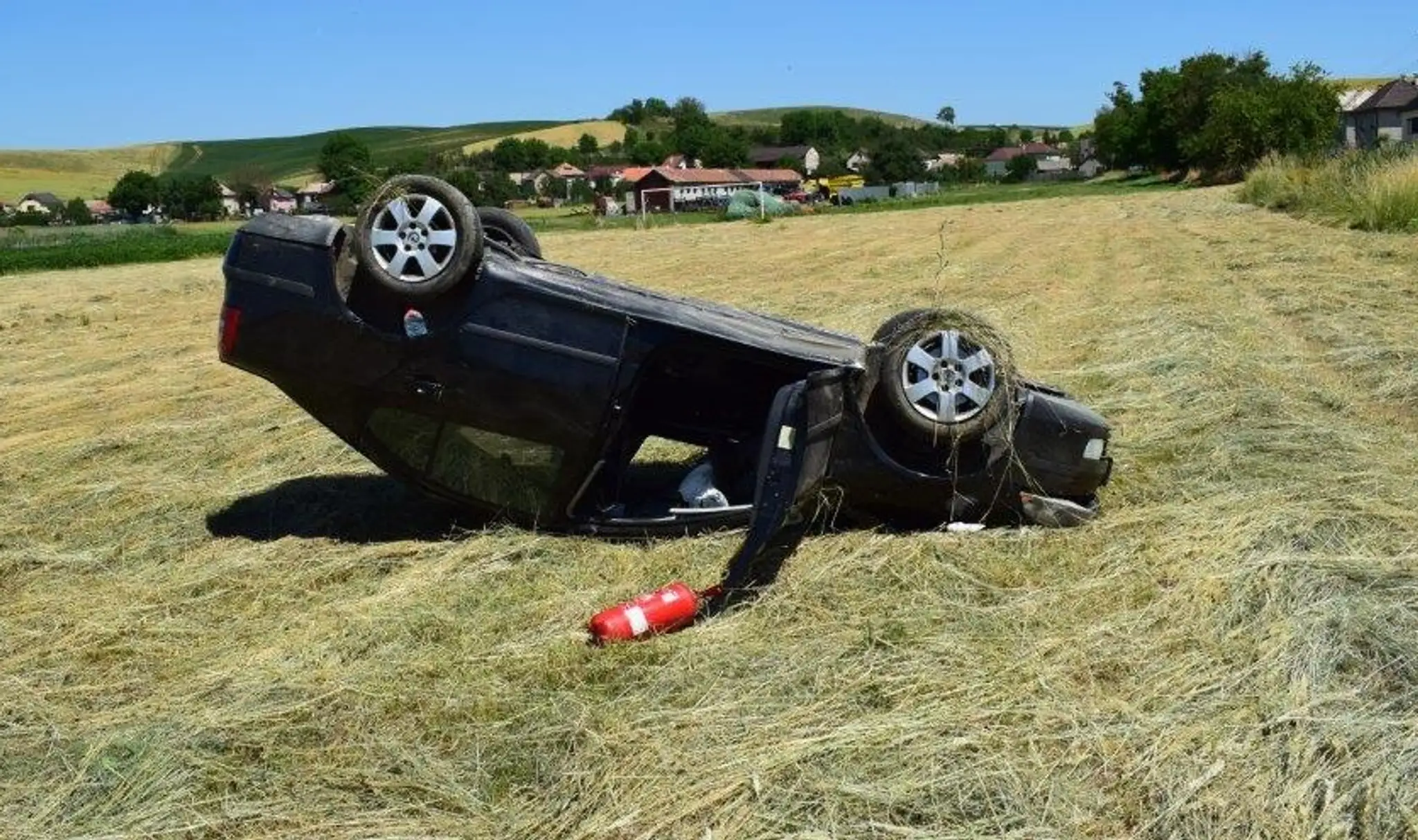 Zdemolované auto, ktoré riadil starosta.