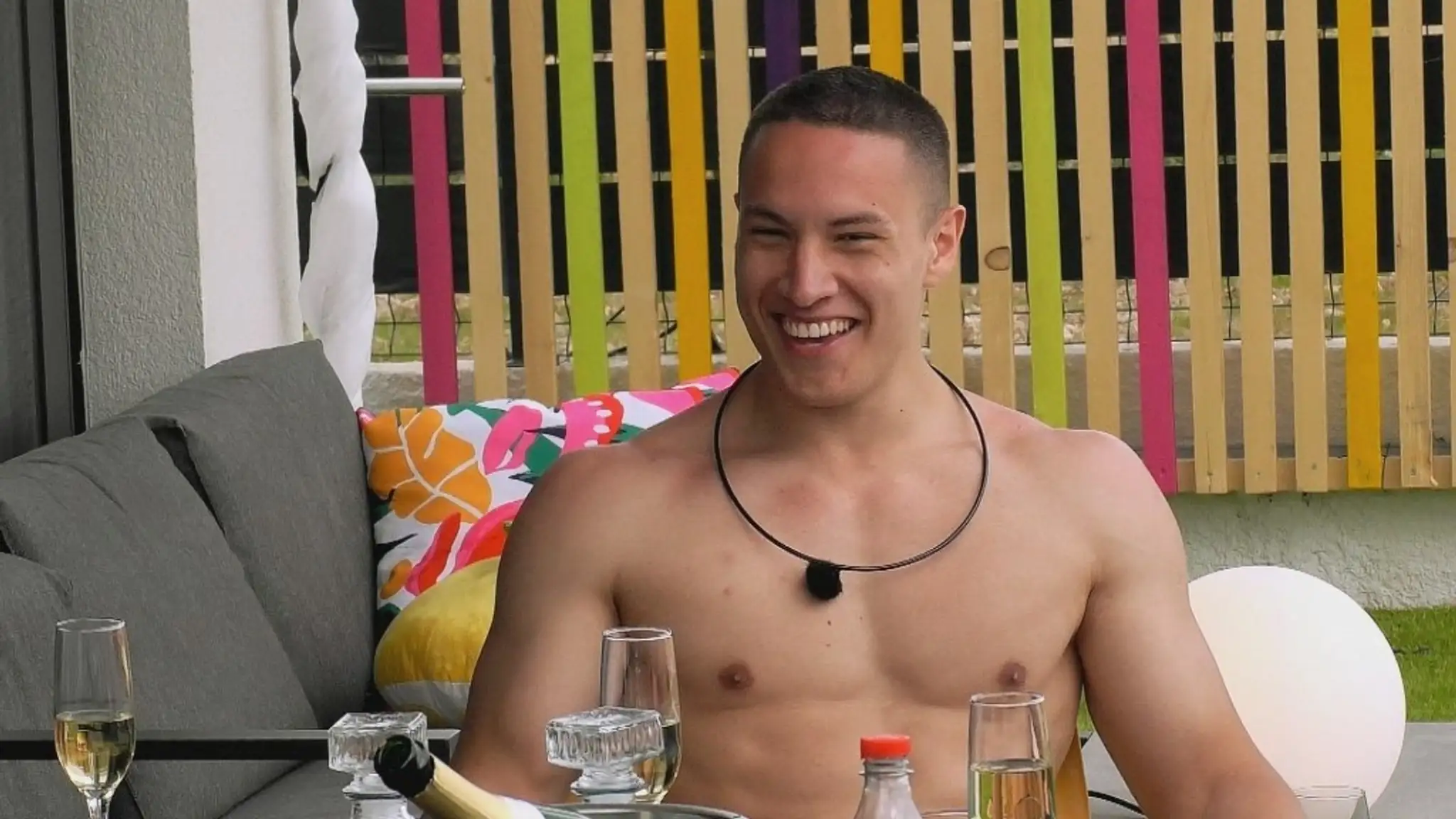 Party Shore Luis