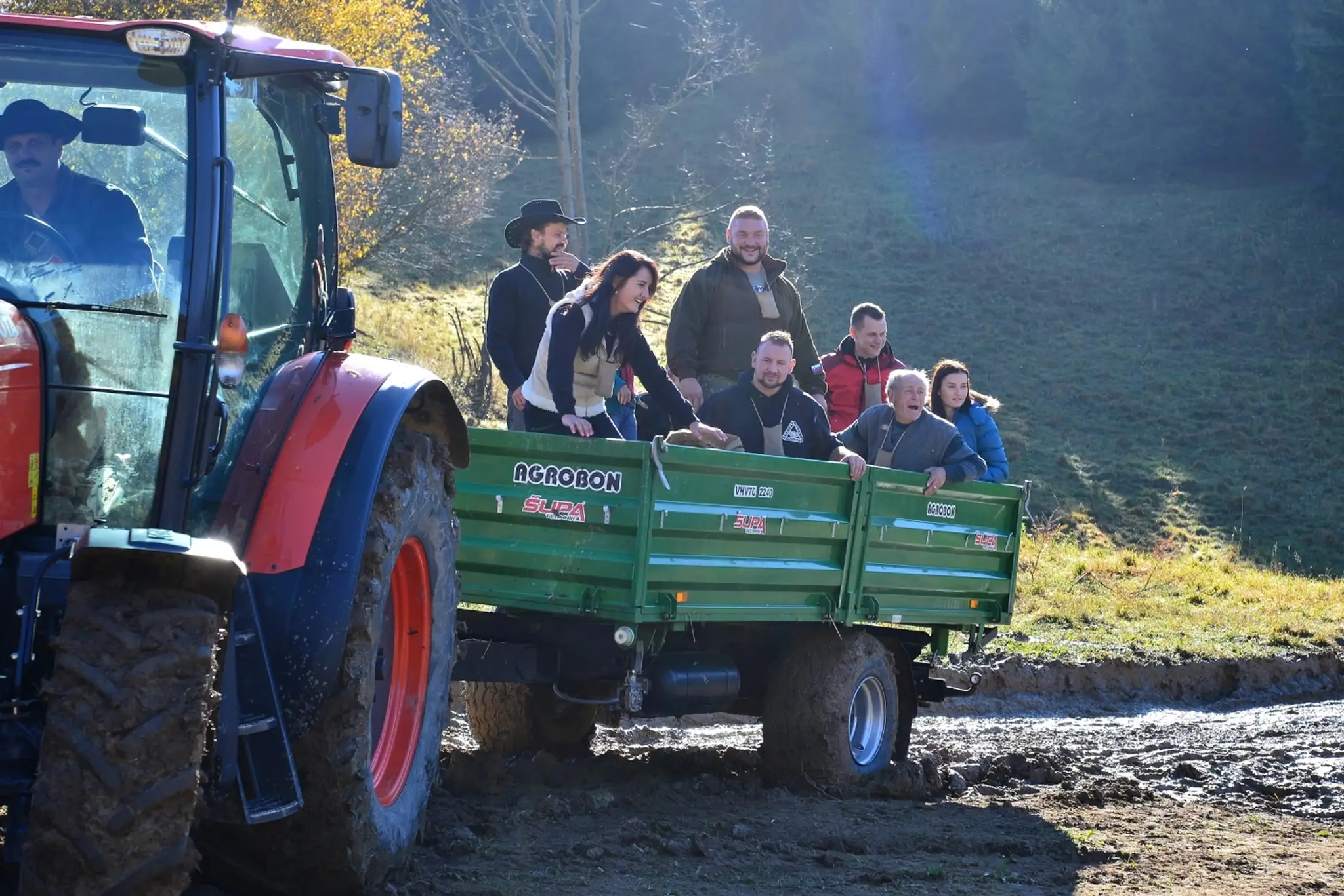 Starí farmári sa vracajú