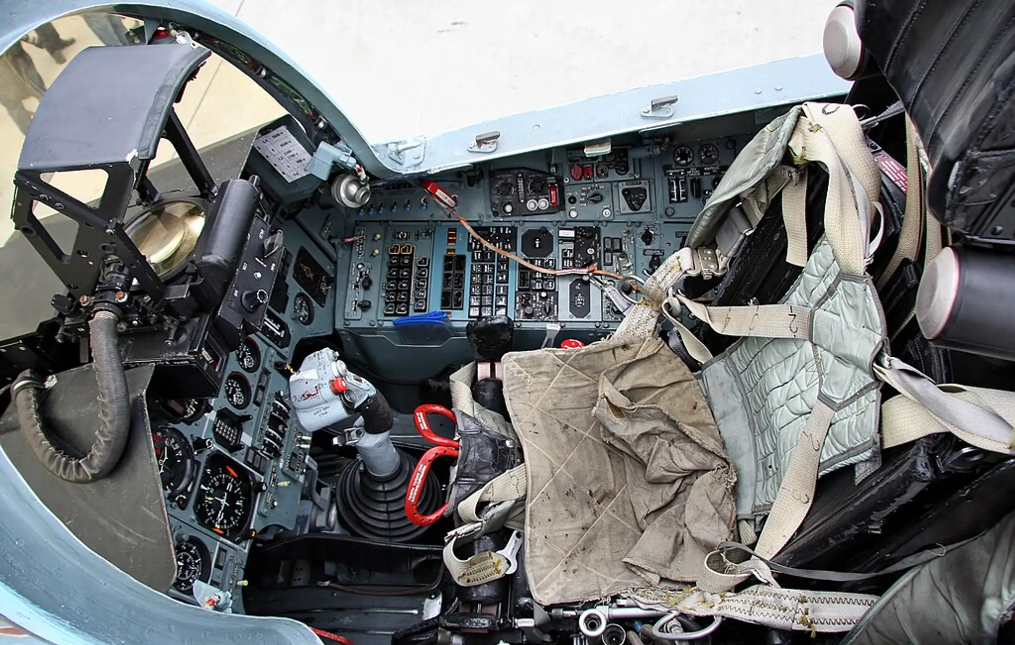 Kokpit Su-27