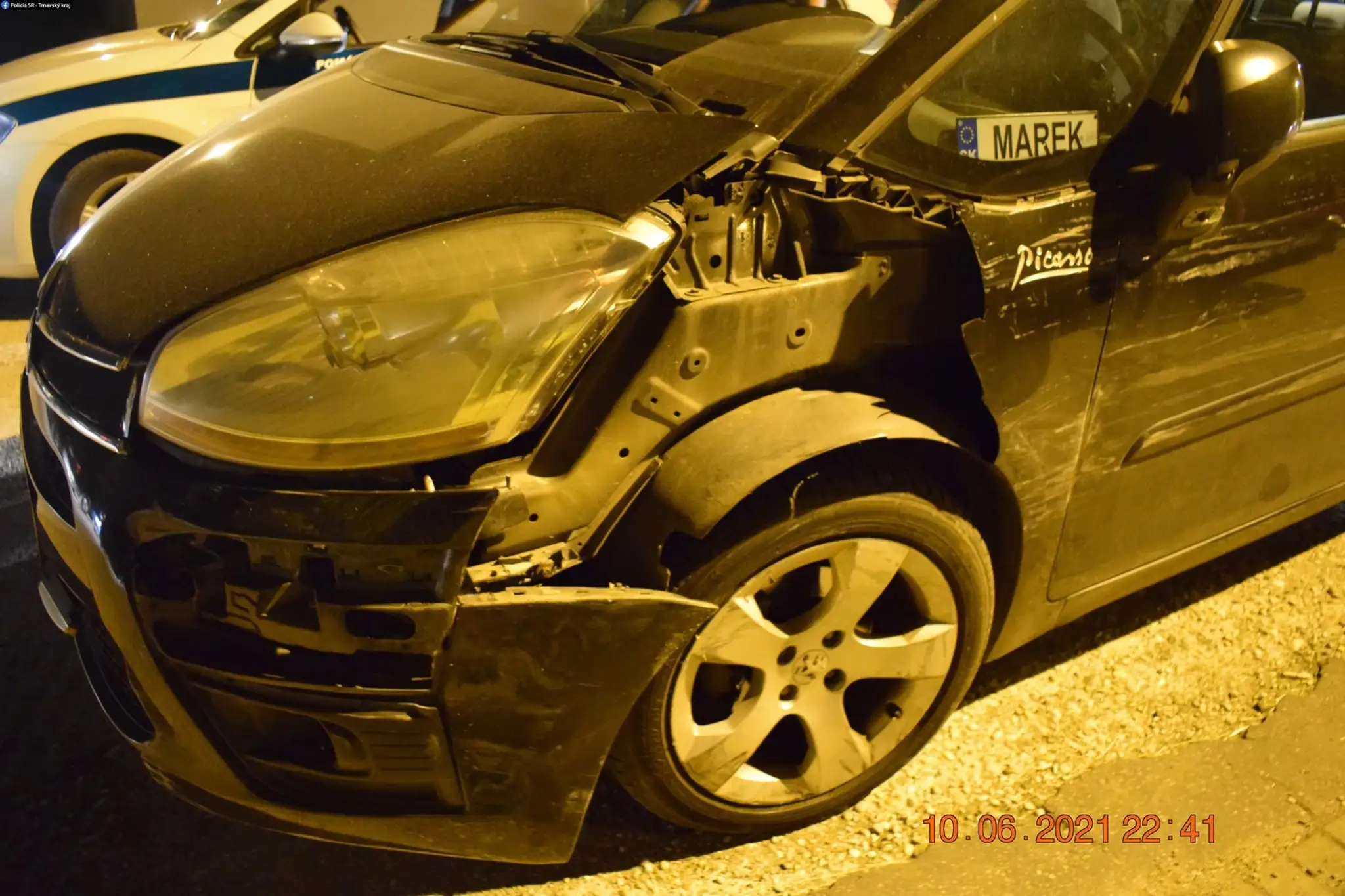 Takto skončilo auto v rukách opitej vodičky.