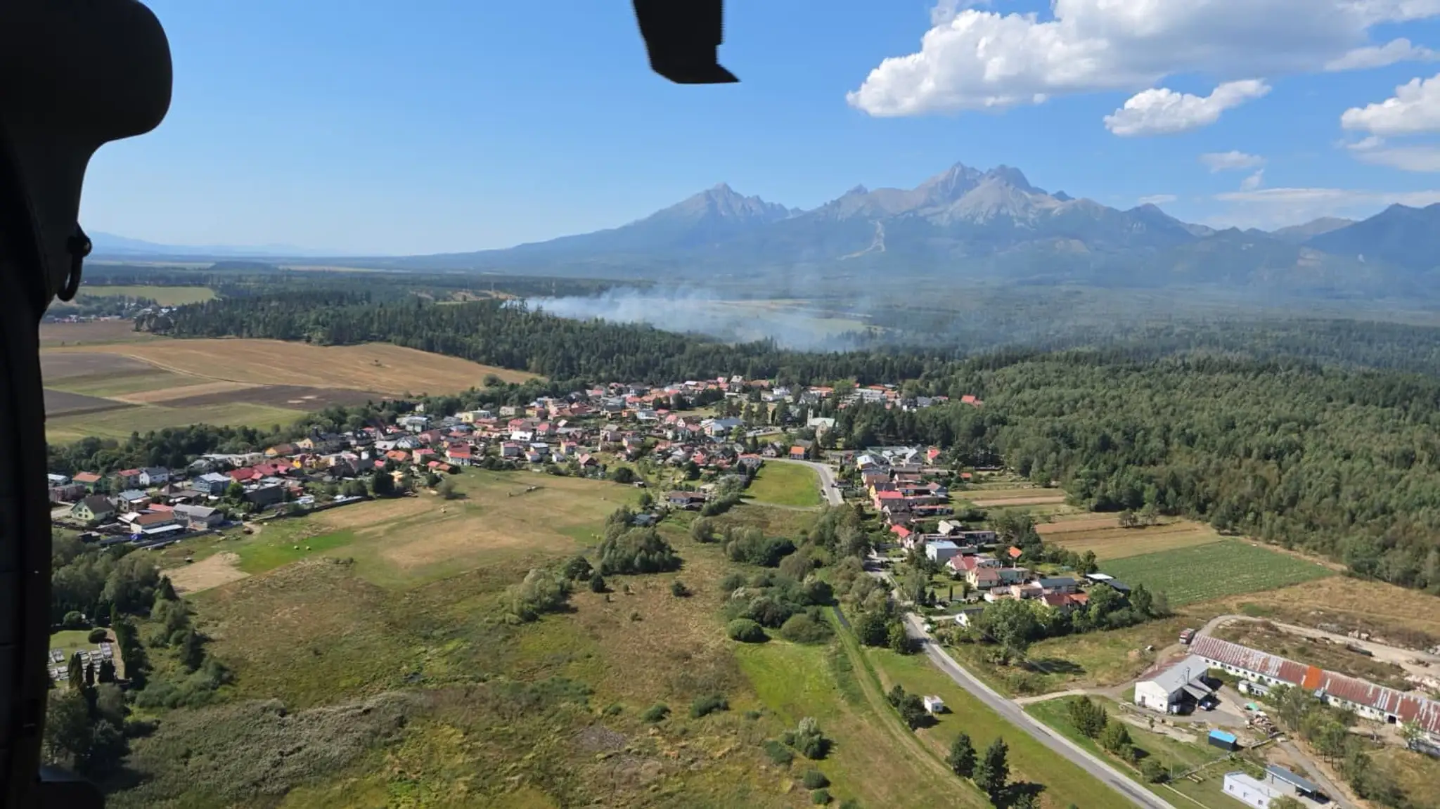 Pod Tatrami vypukol požiar.