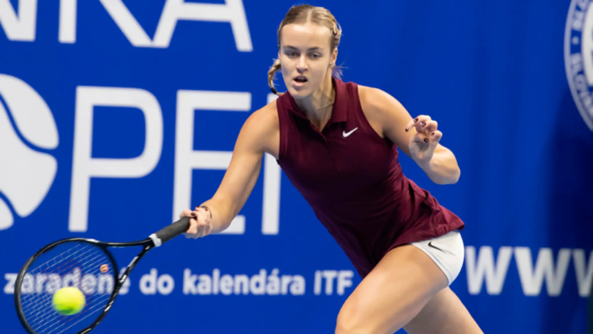 Slovenská tenistka Anna Karolína Schmiedlová.