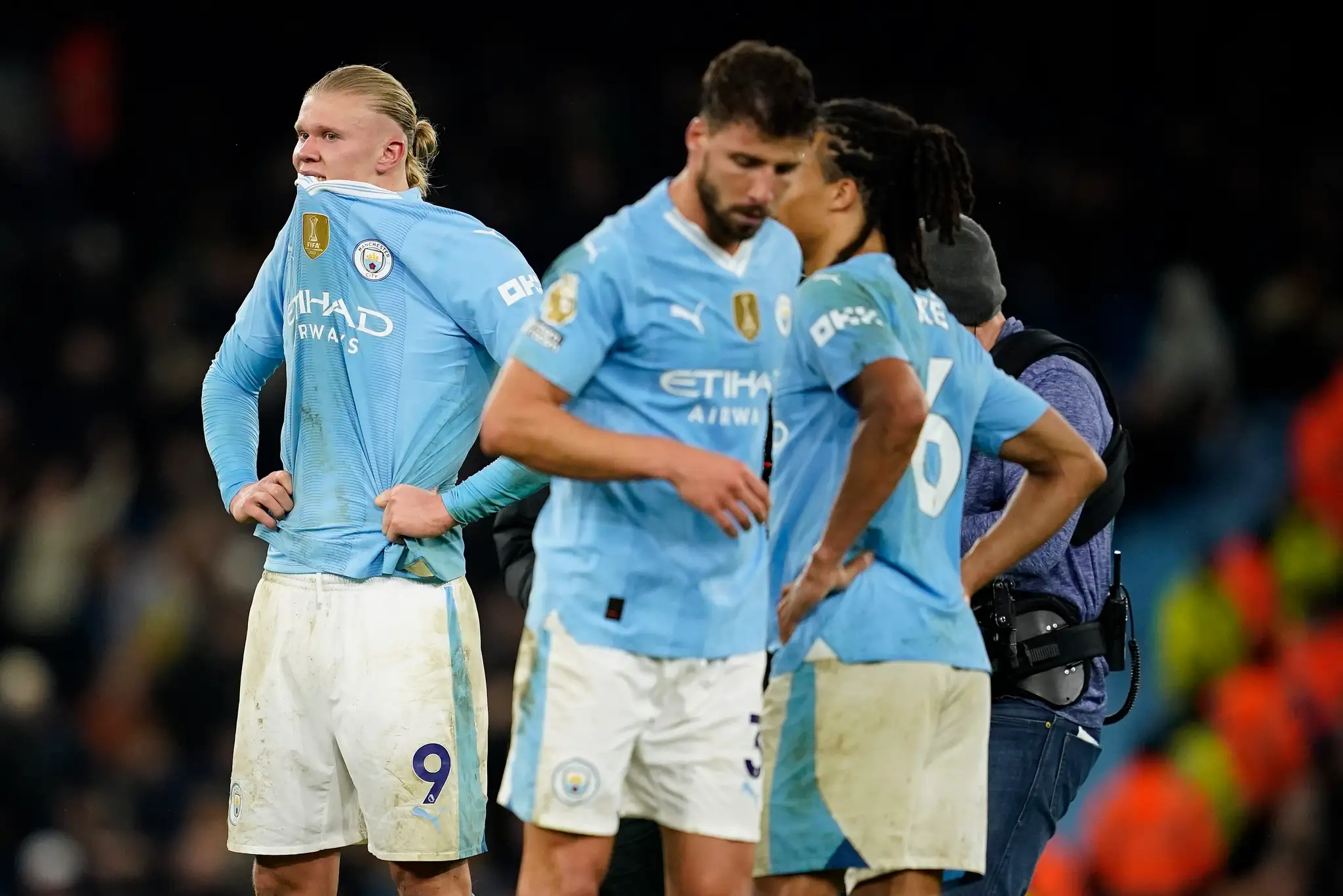 Futbalisti Manchestru City prišli o víťaznú sériu.