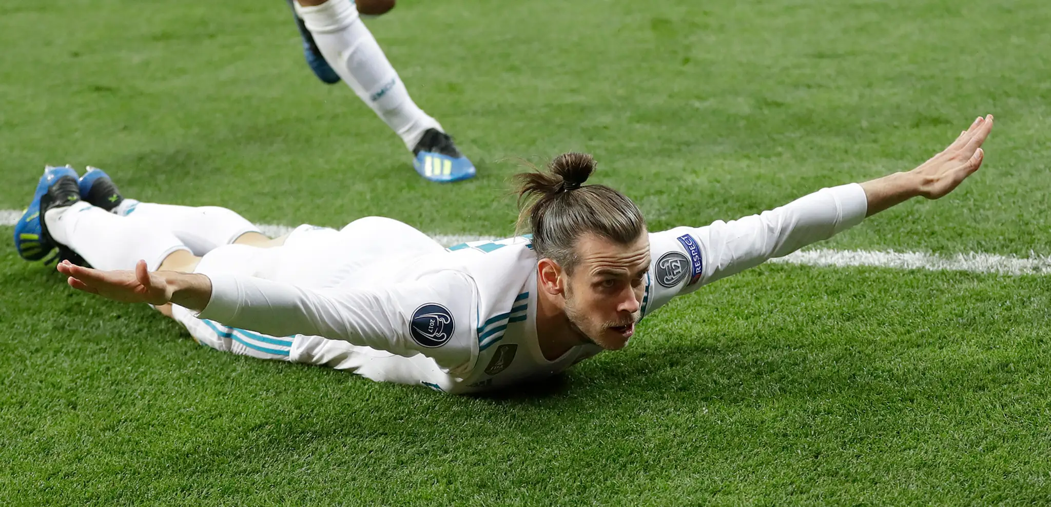 Bale oslavuje víťazný gól Realu.