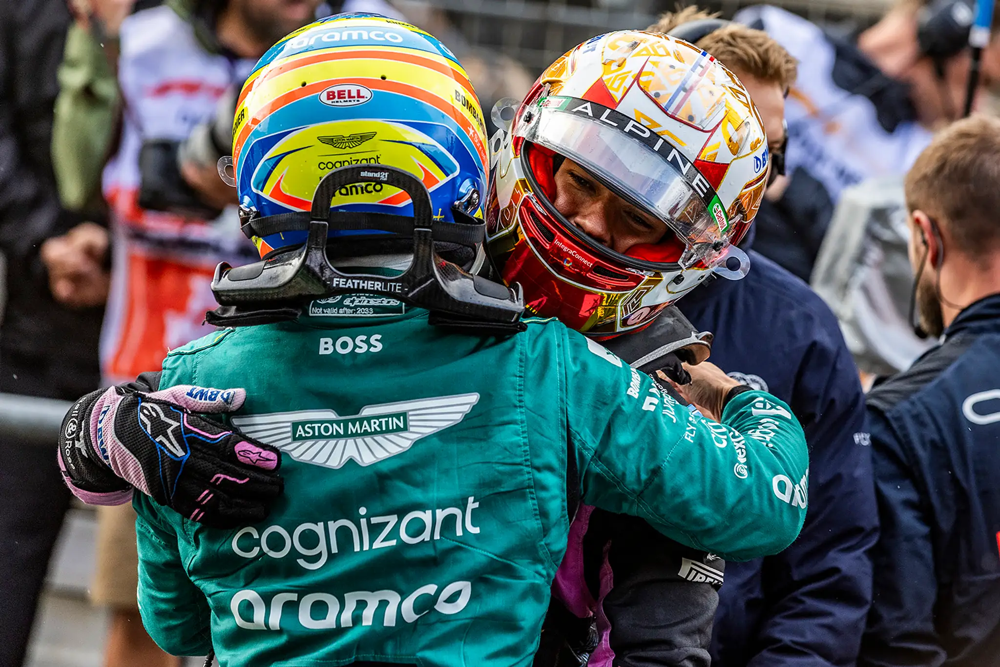 Fernando Alonso a Pierre Gasly.