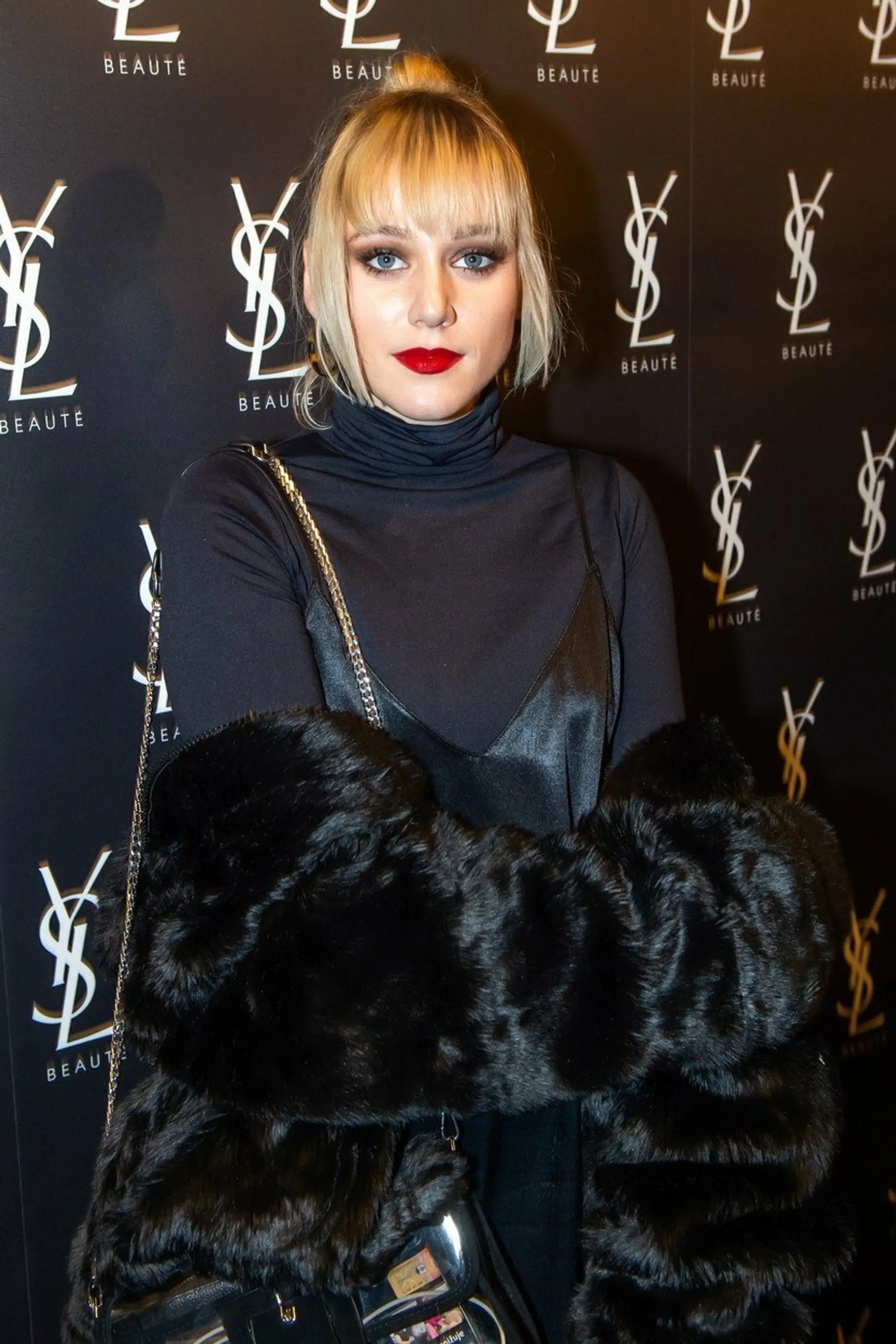 Sexy Emma Drobná