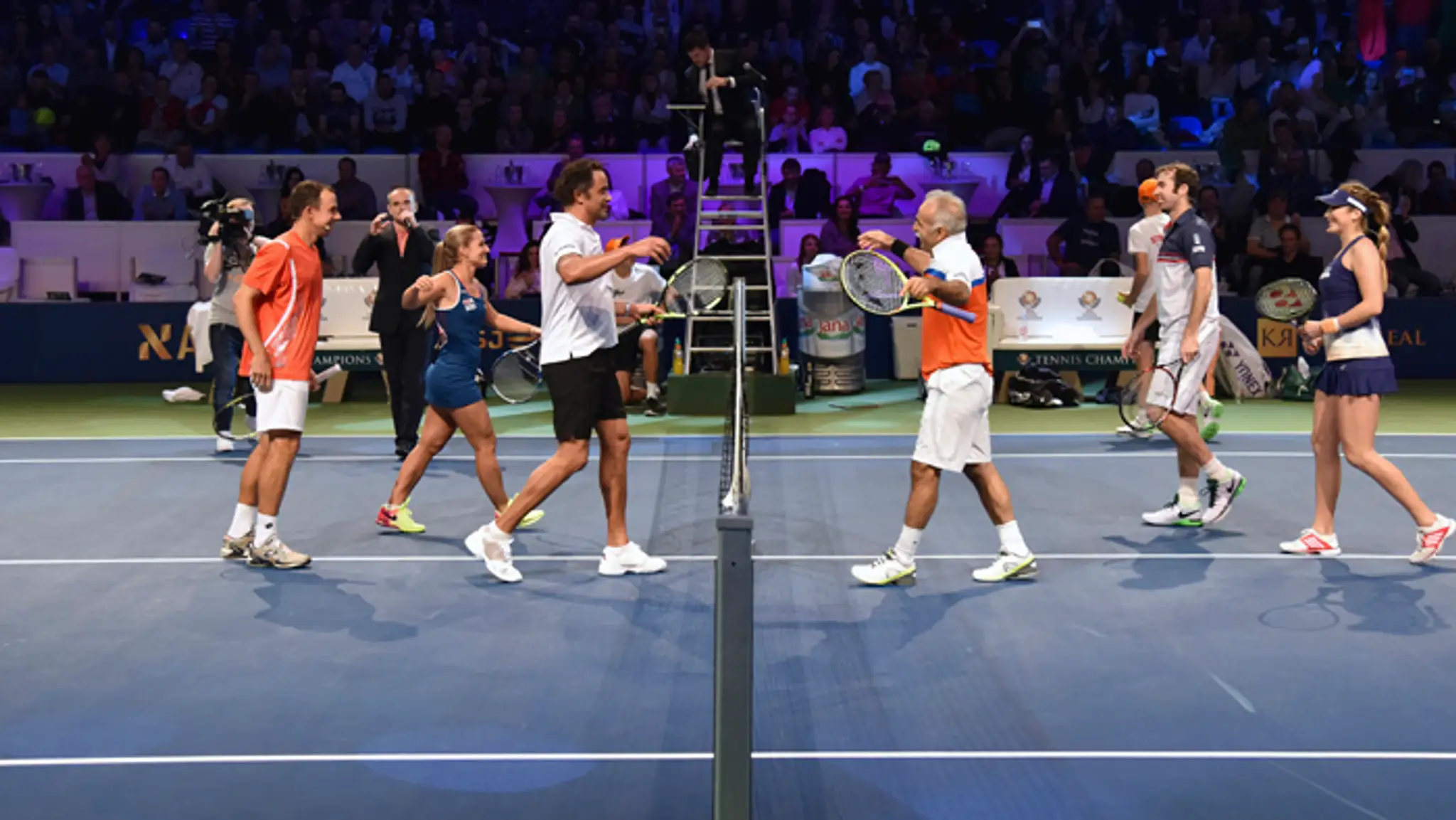 Dominik Hrbatý, Dominika Cibulková, Yannick Noah, Mansour Bahrami, Radek Štěpánek a Belinda Benčičová.