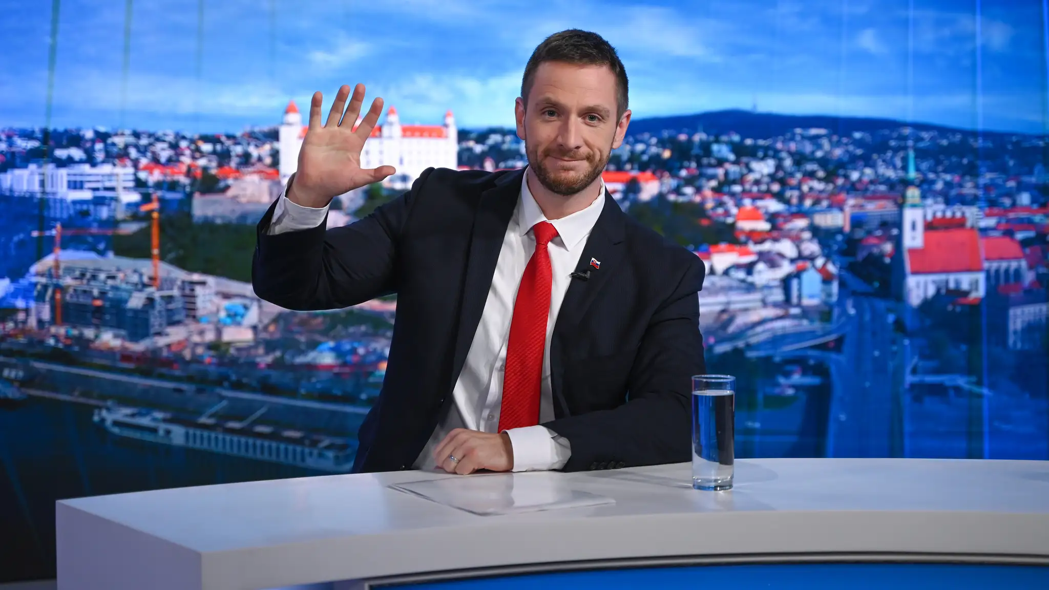 Milan Uhrík v relácii Na telo