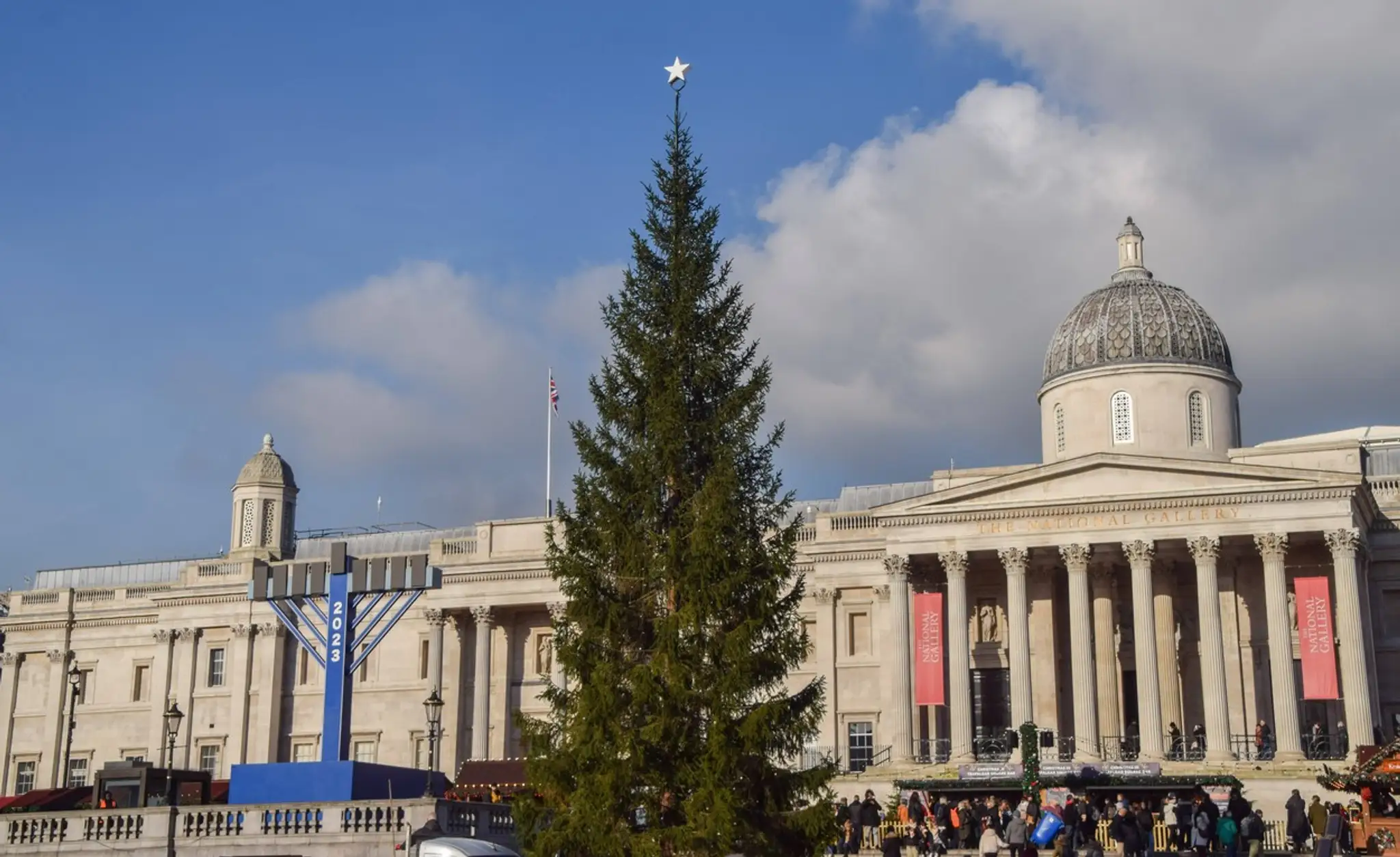 Vianočný strom na Trafalgarskom námestí.