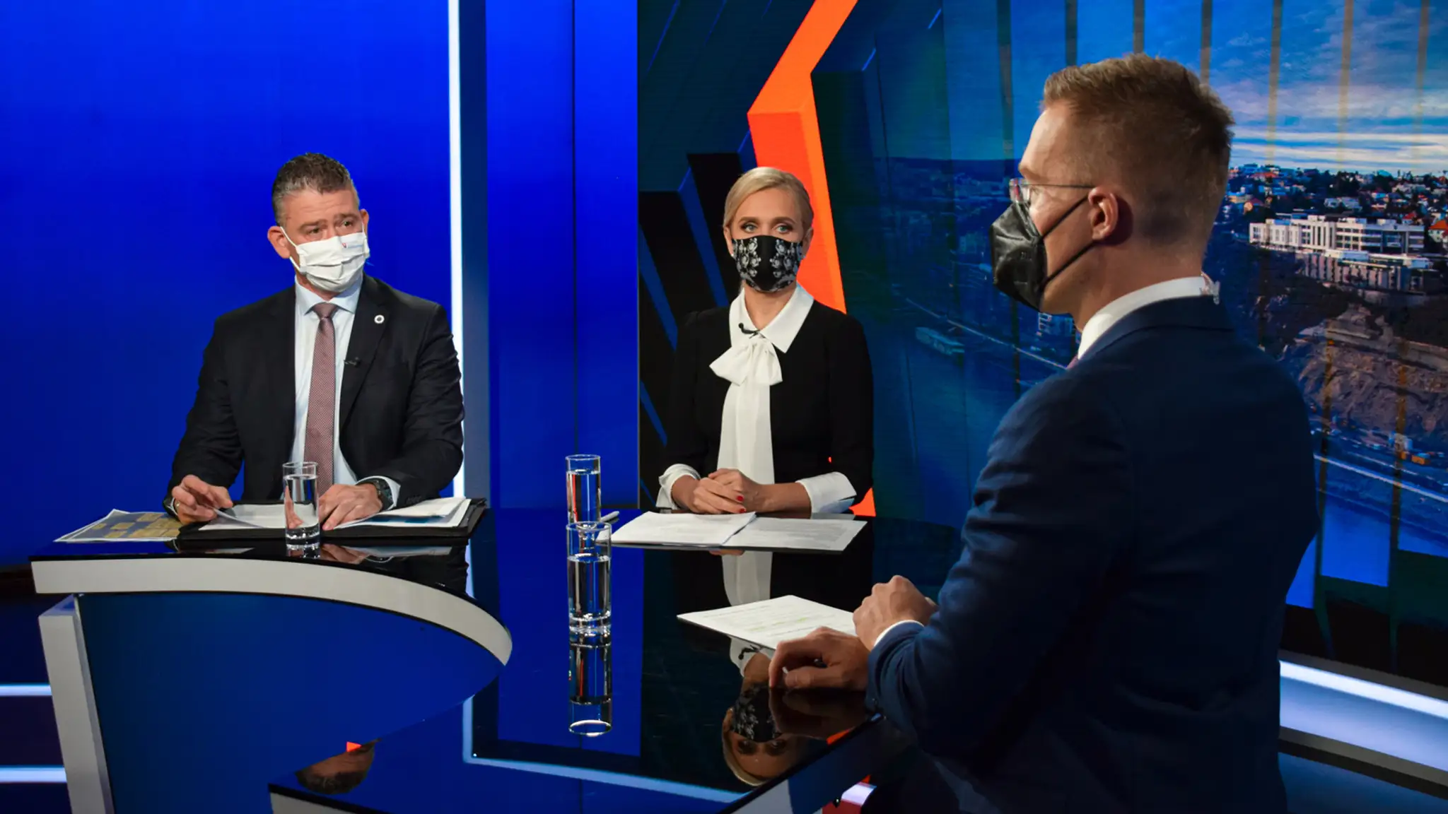 Roman Mikulec a Denisa Saková v Na telo.