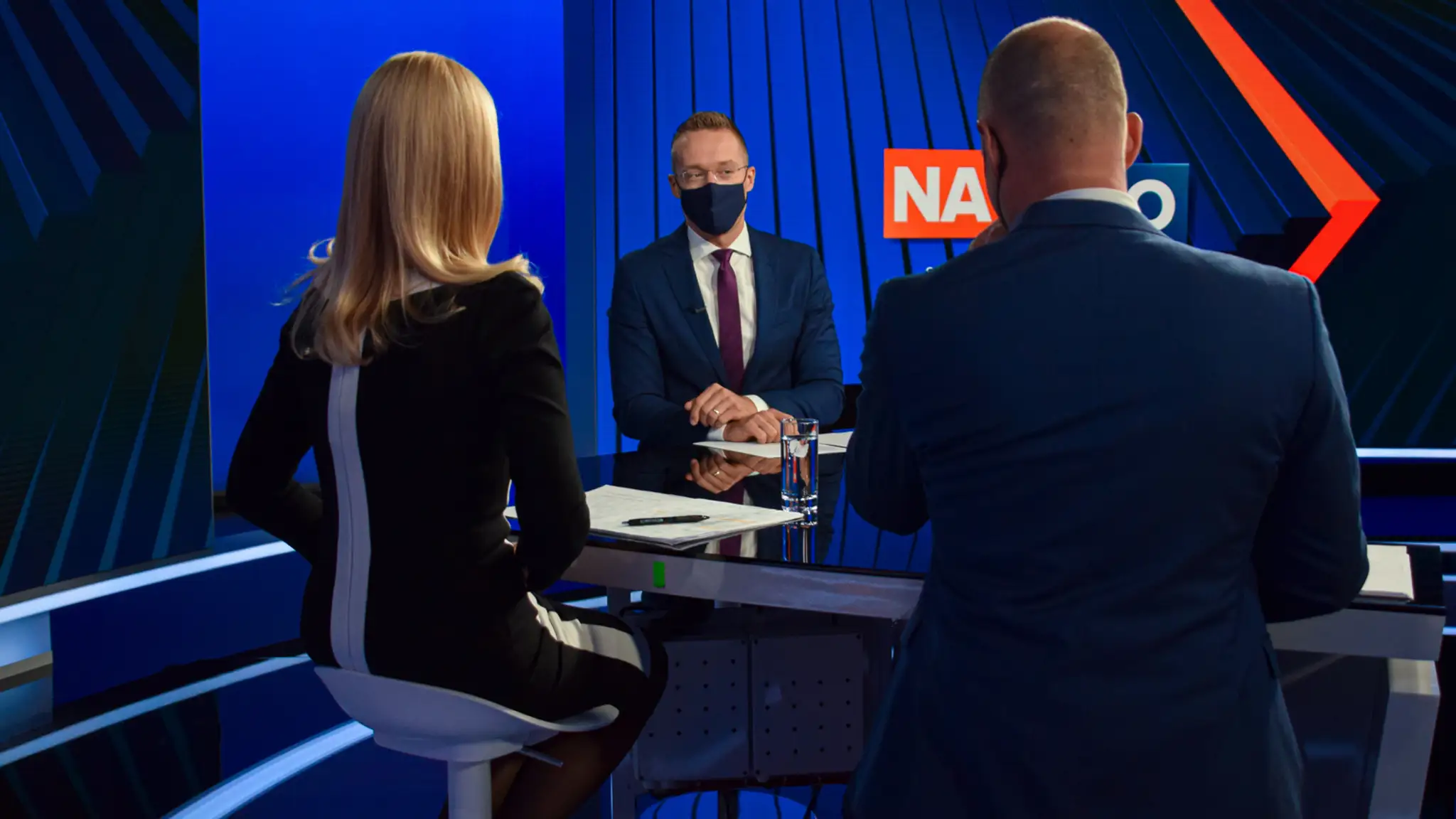 Gábor Grendel a Denisa Saková v Na telo.