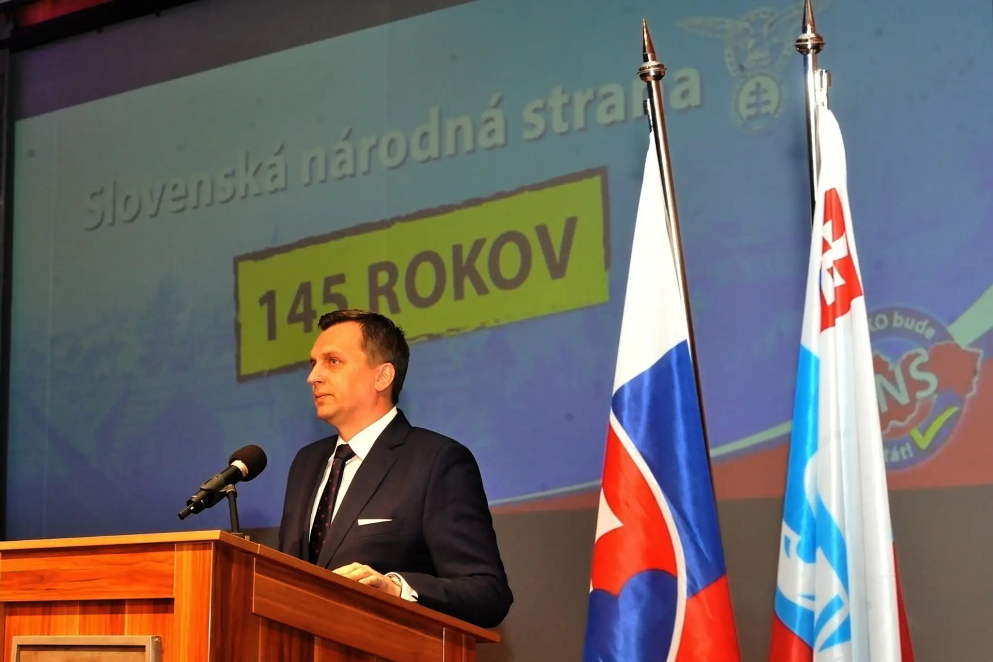 Na snímke predseda SNS Andrej Danko počas príhovoru