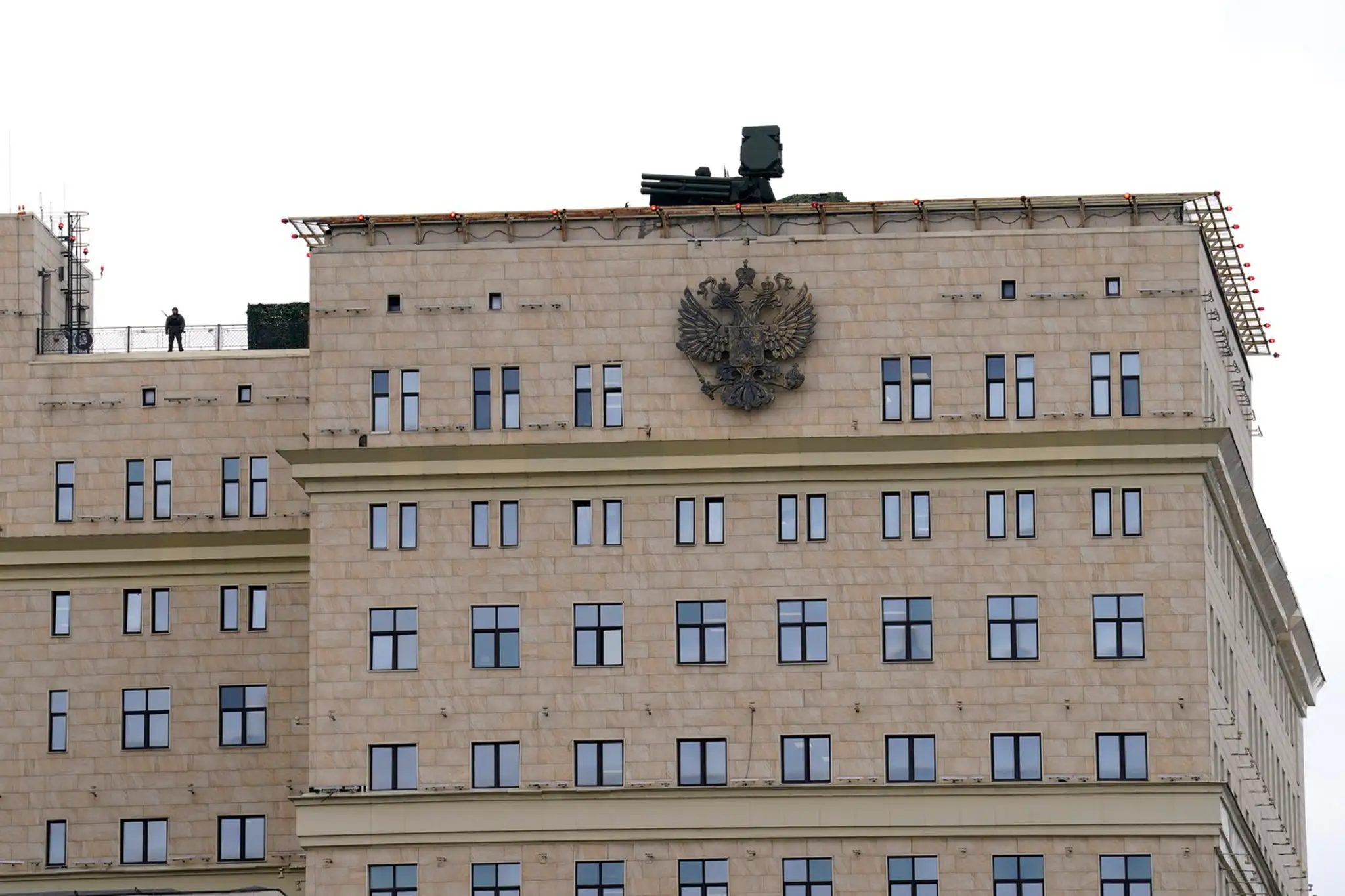 Pantsir na budove ruského ministerstva obrany.