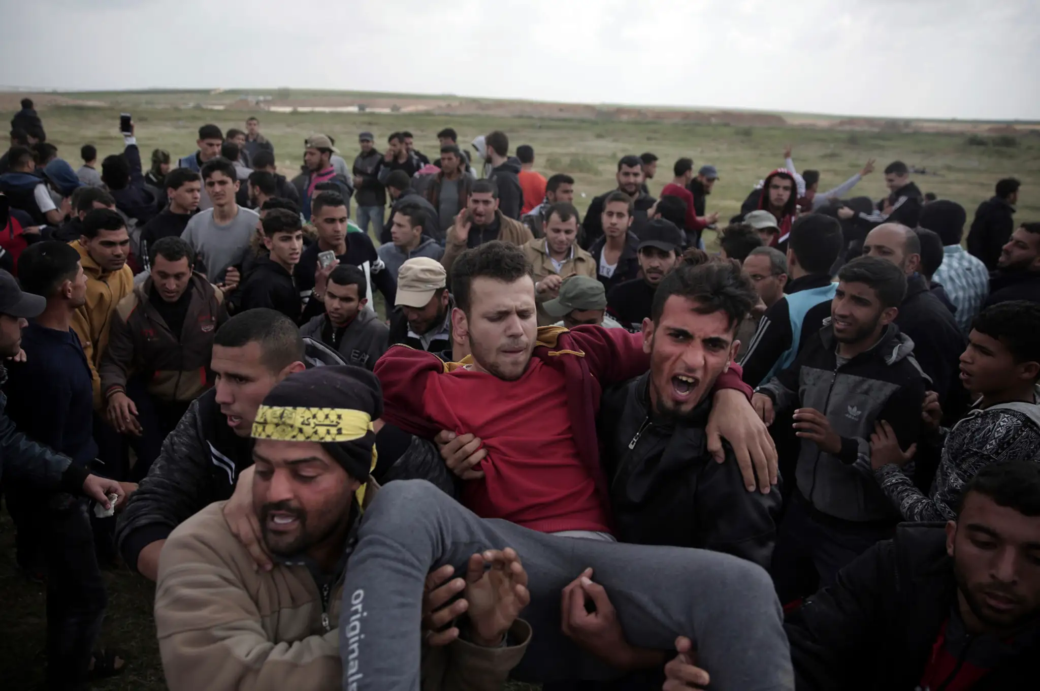 Izraelská armáda zastrelila počas potýčok s palestínskymi demonštrantami päť ľudí.