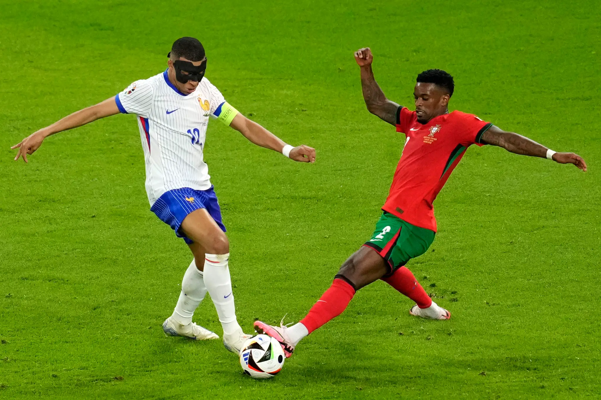 Kylian Mbappé v súboji počas štvrťfinále.