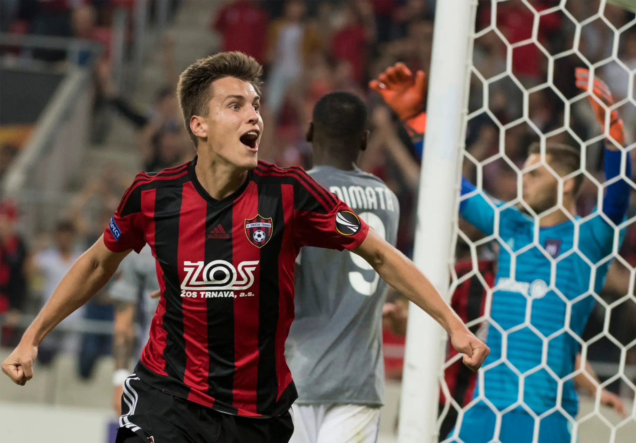 Matej Oravec sa raduje z gólu v zápase D - skupiny Európskej ligy FC Spartak Trnava - Anderlecht Brusel.