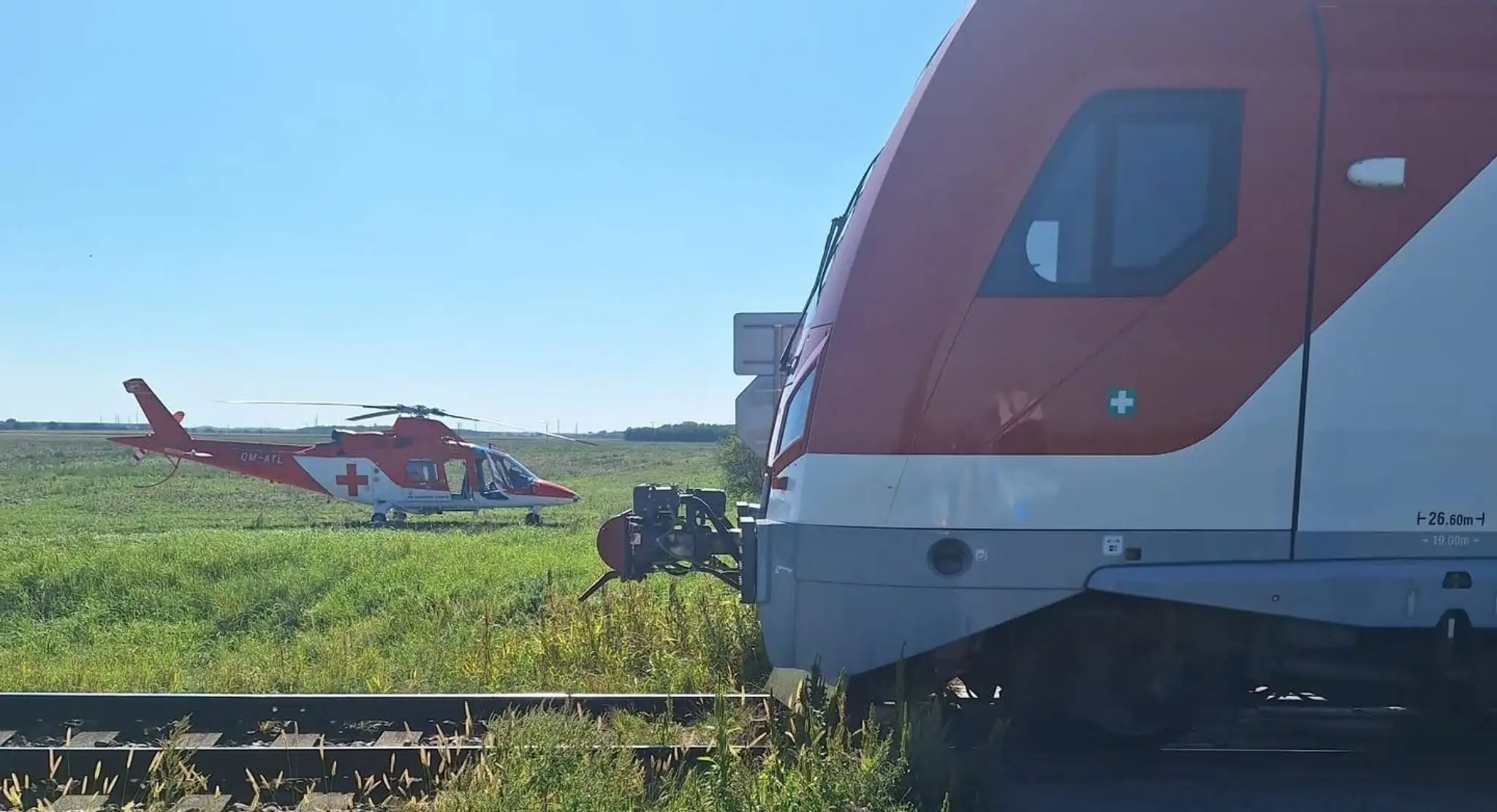Zrážka vlaku s autom v Seredi