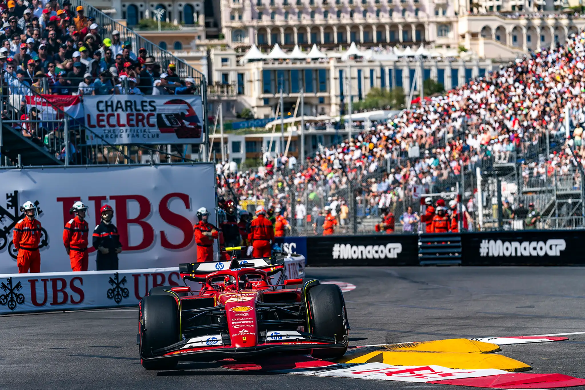 Carlos Sainz na Ferrari.