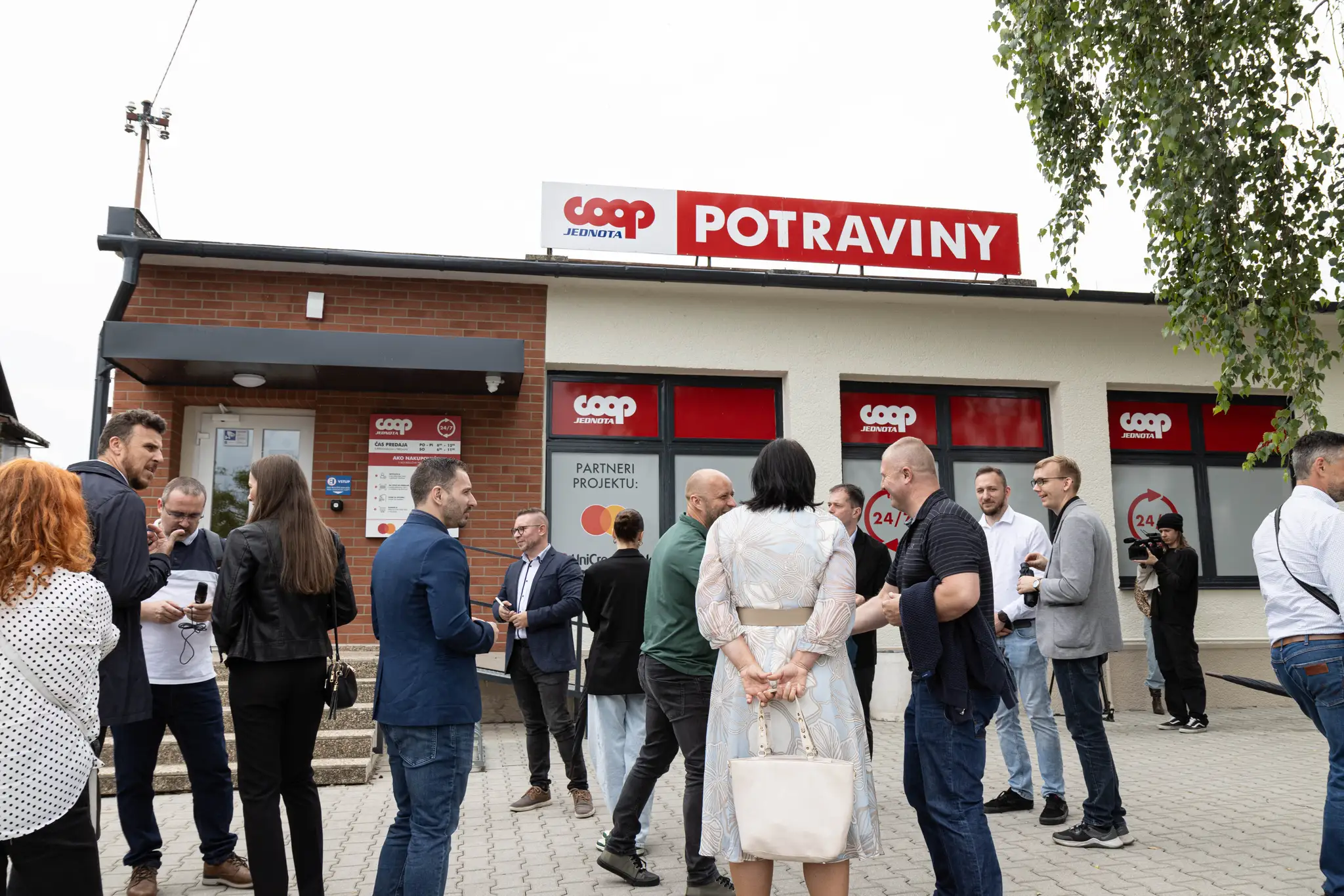 Predajňa 24/7 COOP Jednota v obci Šalgočka