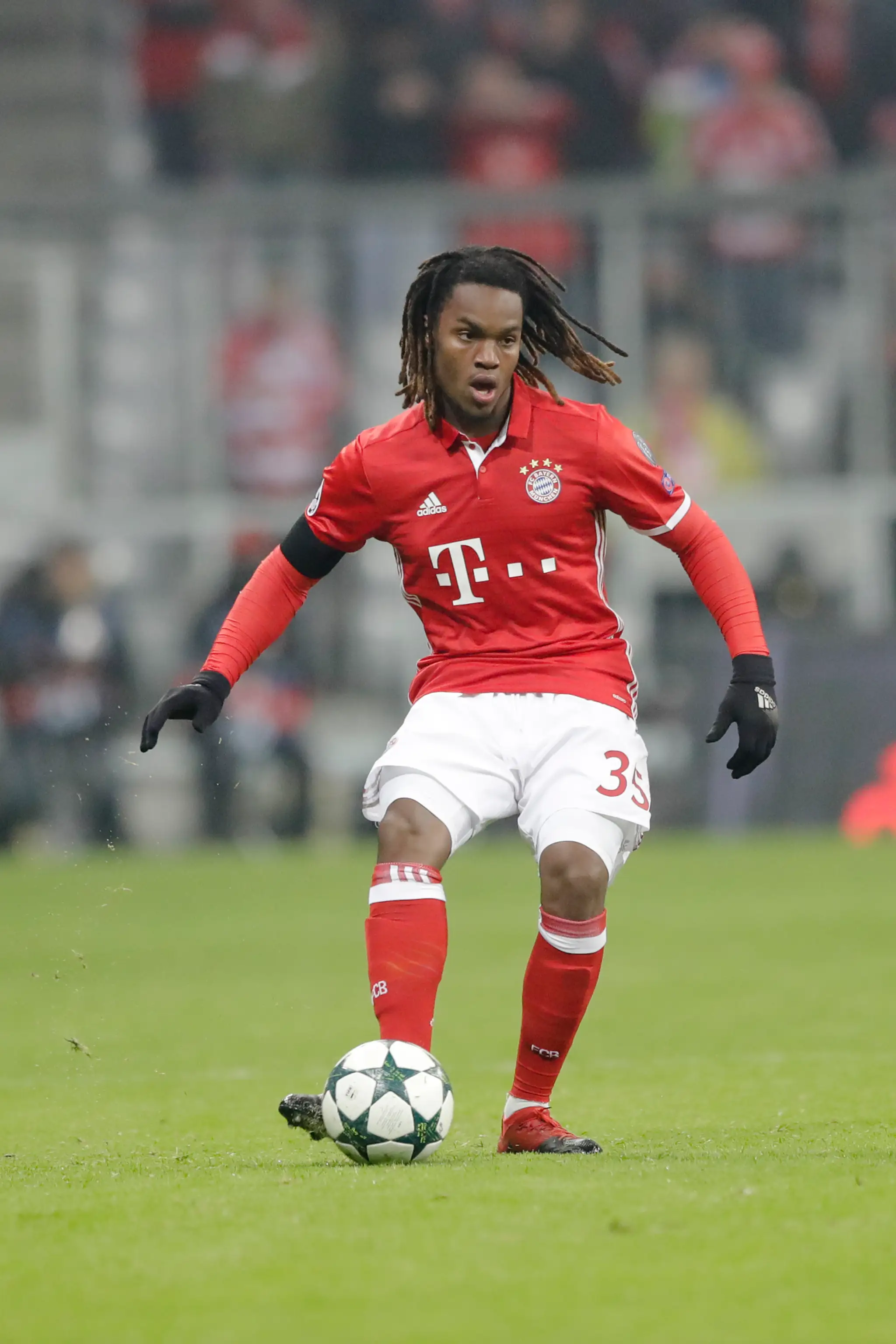 Renato Sanches z Bayernu Mníchov počas duelu LM proti Atléticu Madrid.