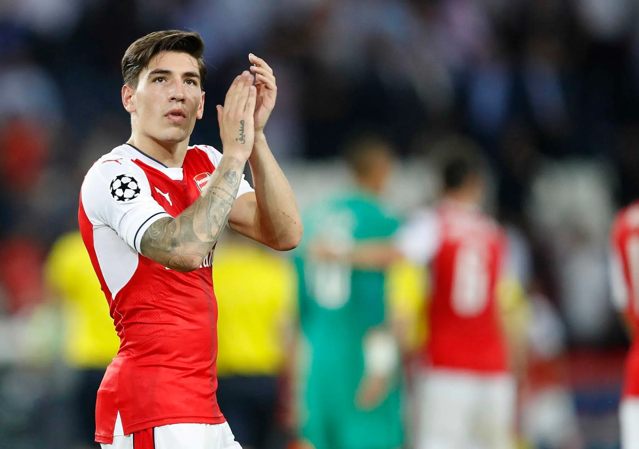 Kouč PSG Unai Emery jasá v dueli LM proti Arsenalu Londýn.