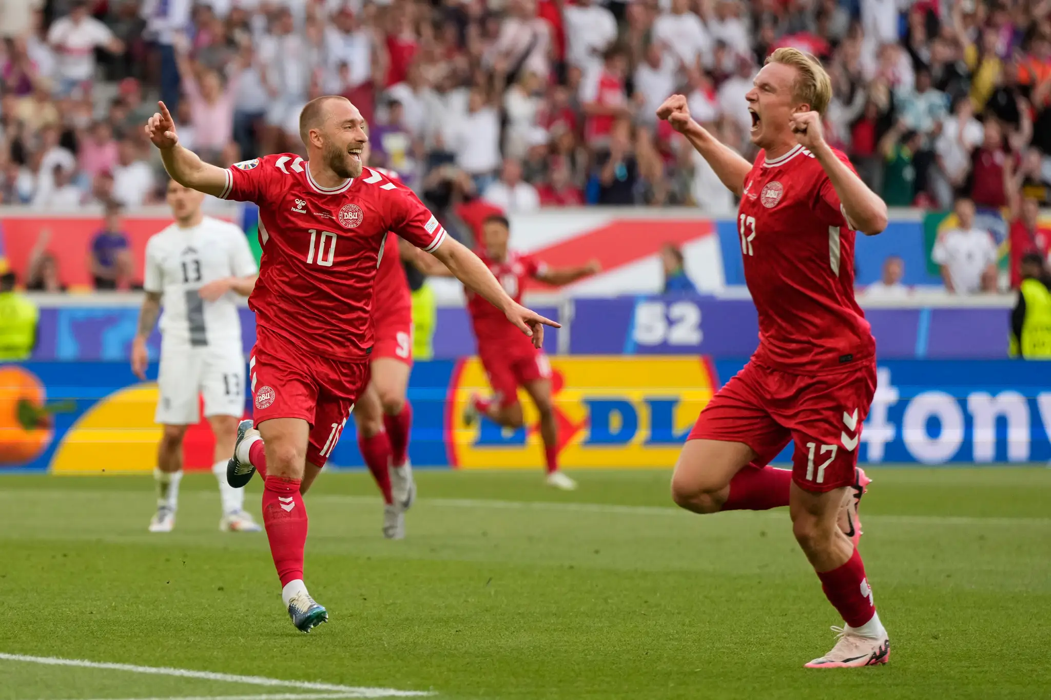 Slovinsko - Dánsko 1:1 (EURO 2024).