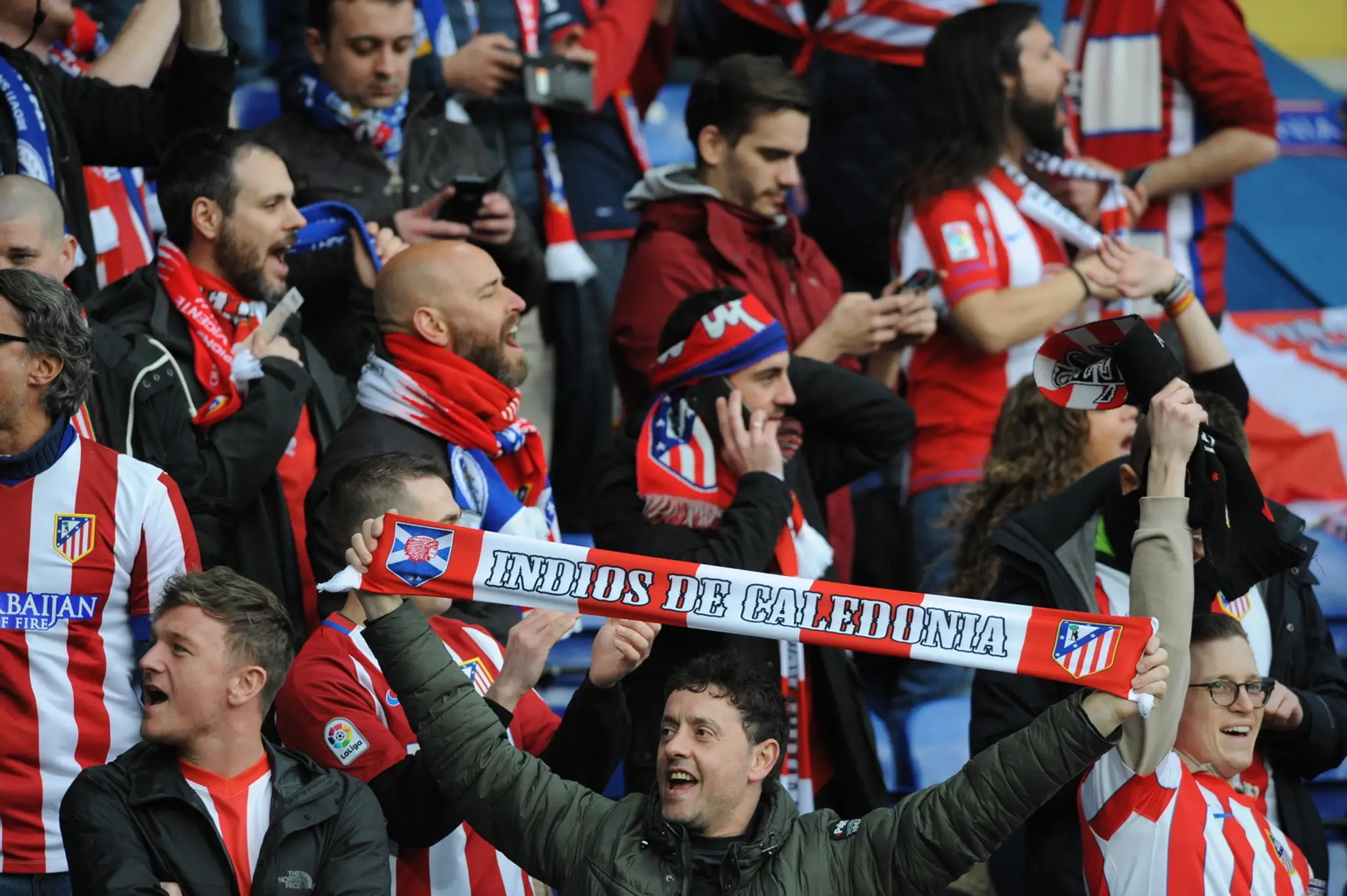 Fanúšikovia Atlética v odvete štvrťfinále LM proti Leicestru.