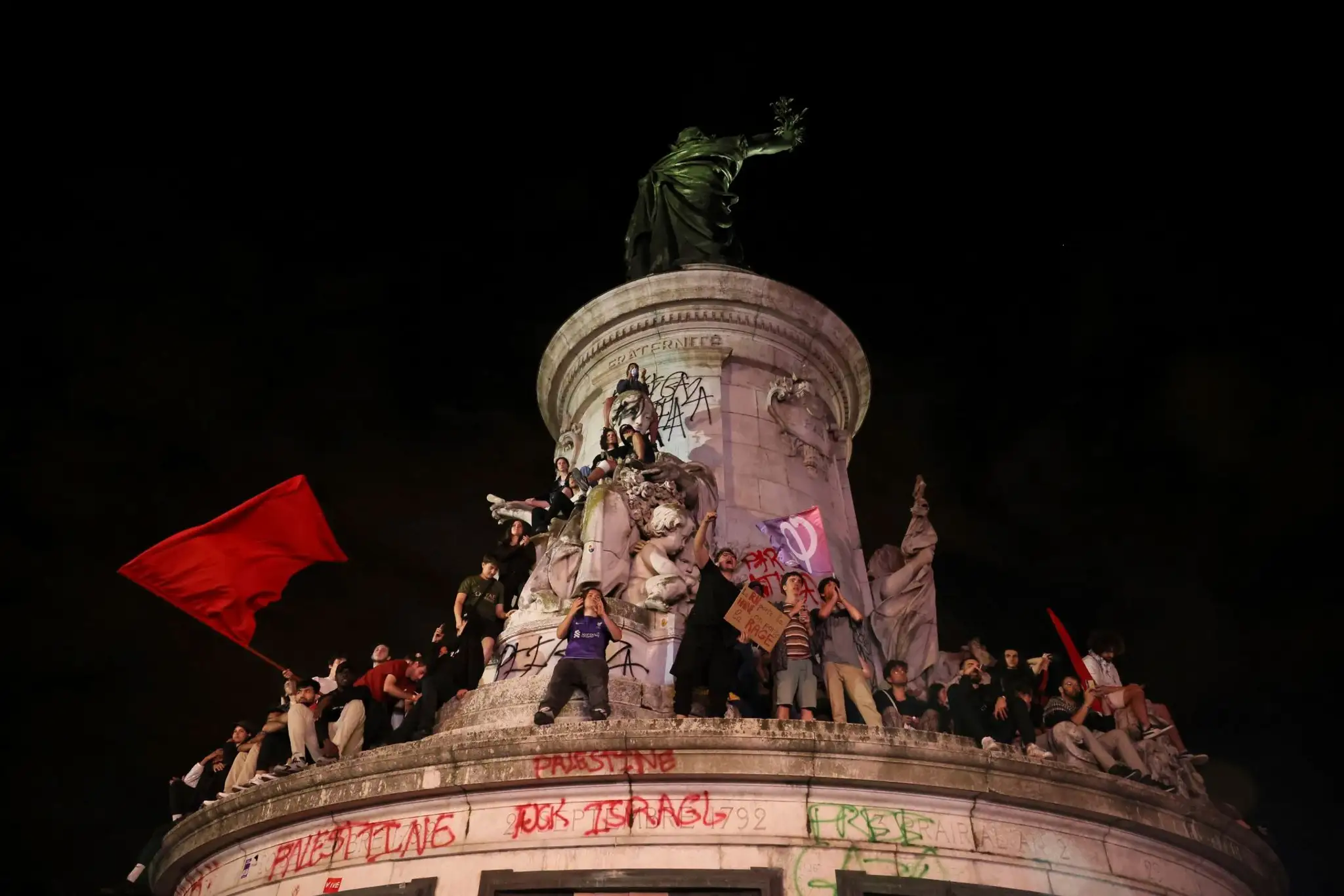 Voľby vo Francúzsku - protesty