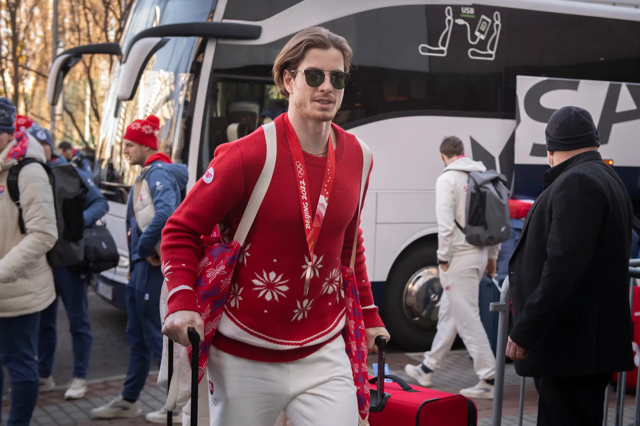 Peter Cehlárik po príchode do Bratislavy zo ZOH 2022.